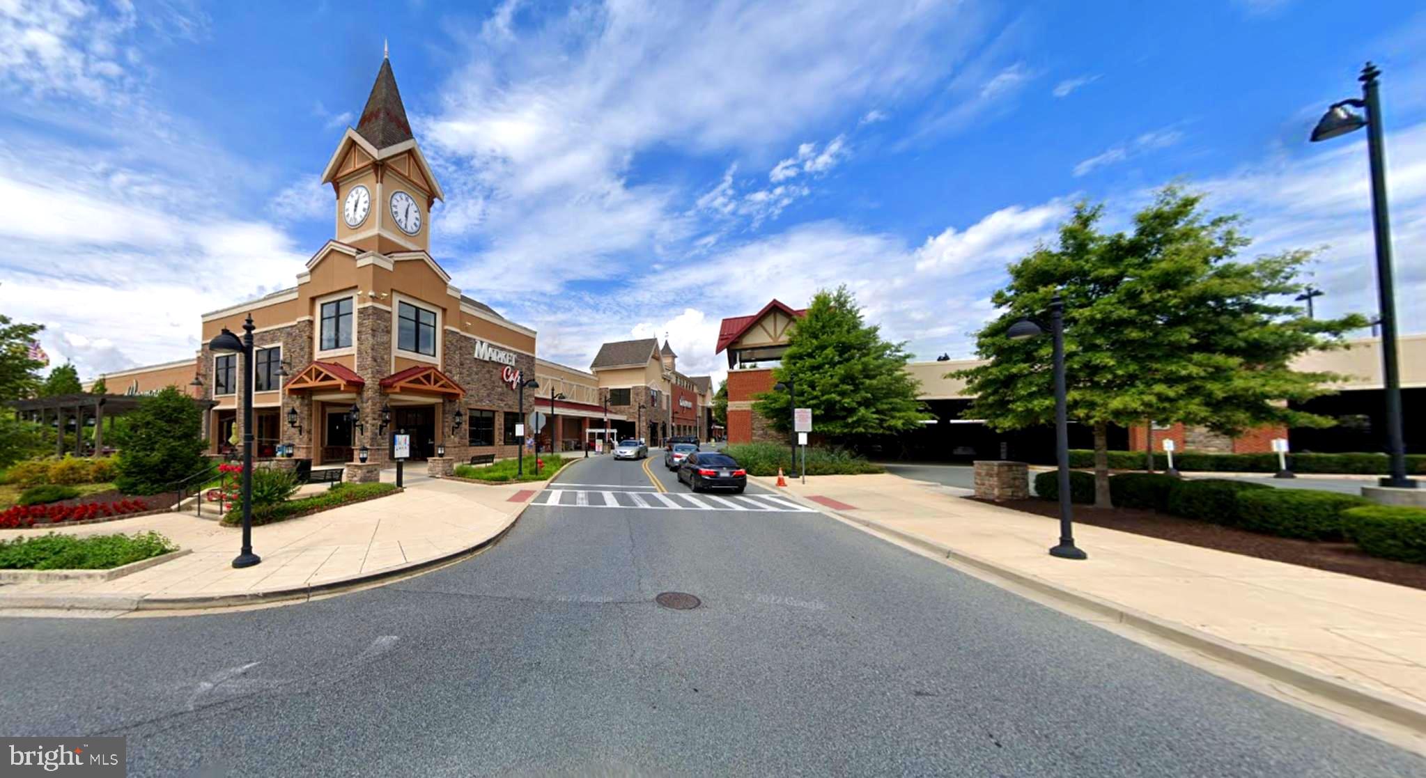 MIDDLEBROOK COMMONS - Residential Lease