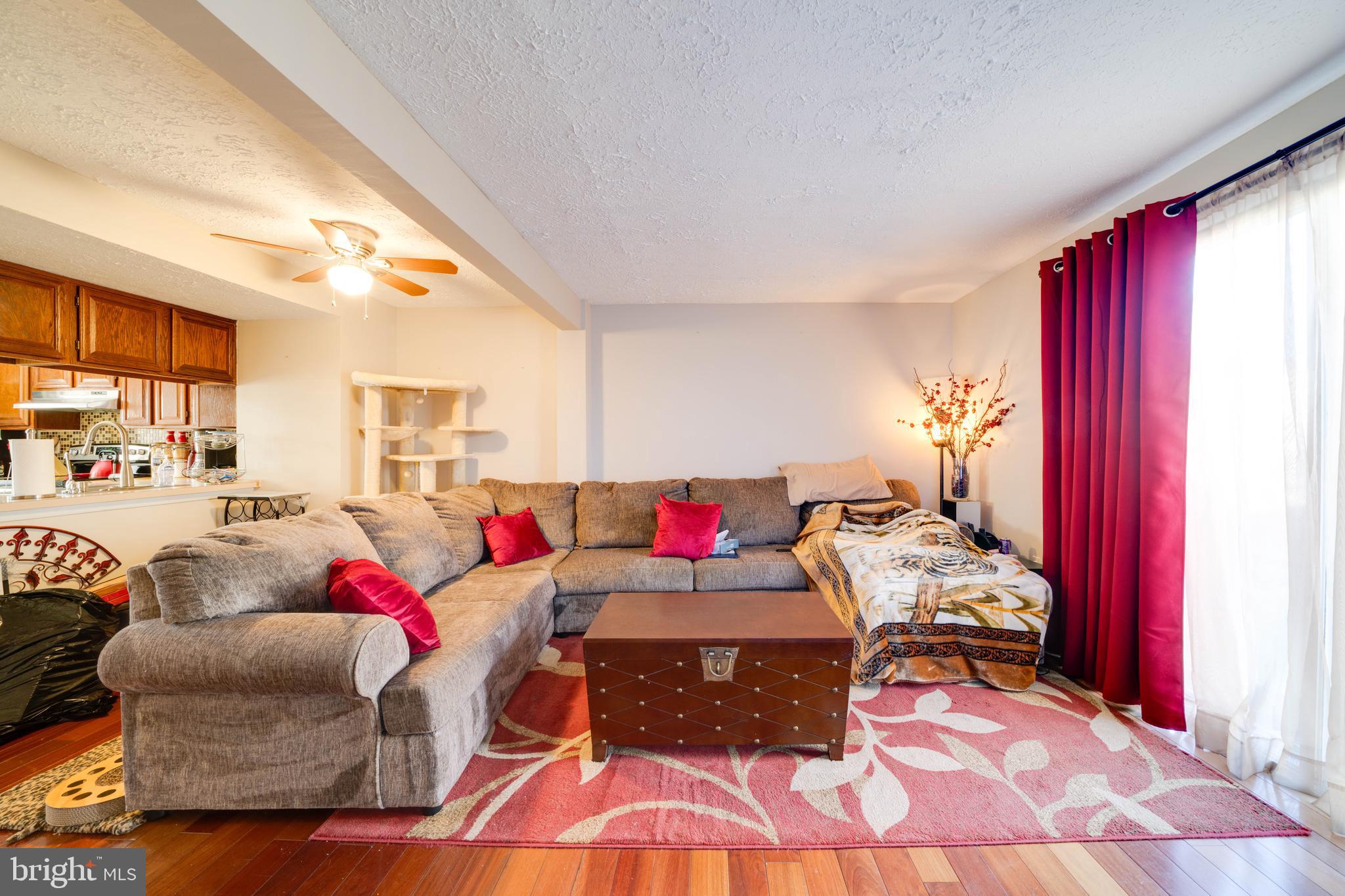 MIDDLEBROOK COMMONS - Residential Lease