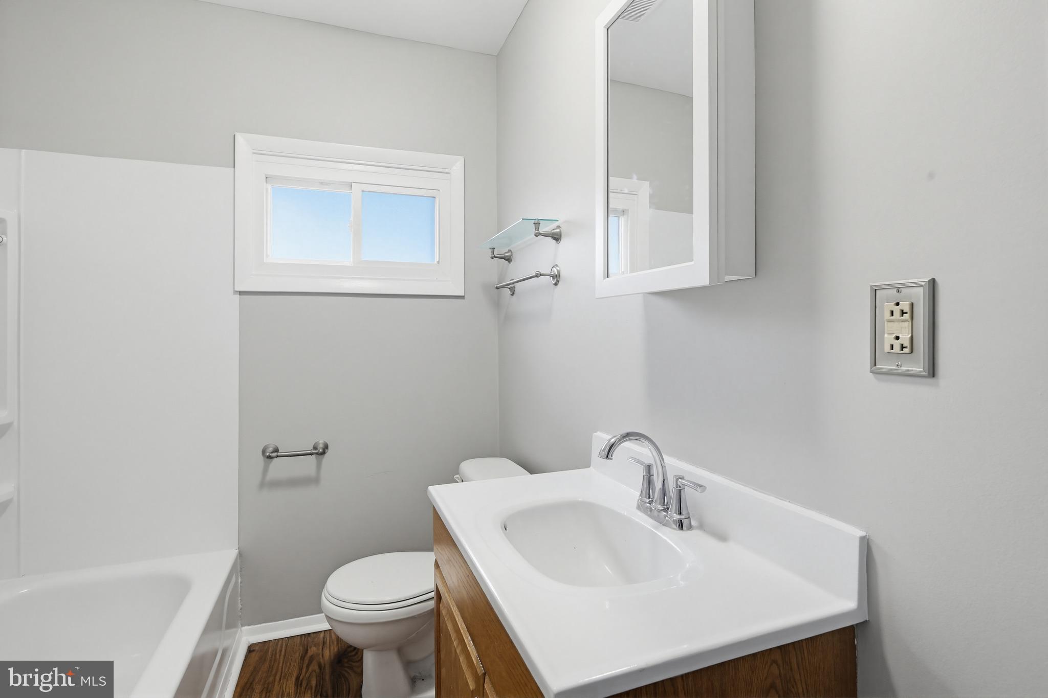 CALIFORNIA GROVE - Residential