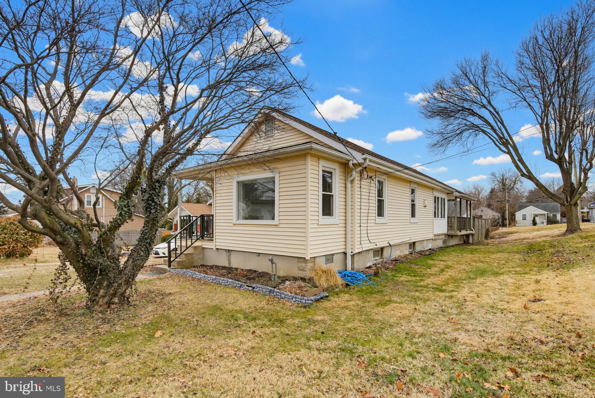 CALIFORNIA GROVE - Residential