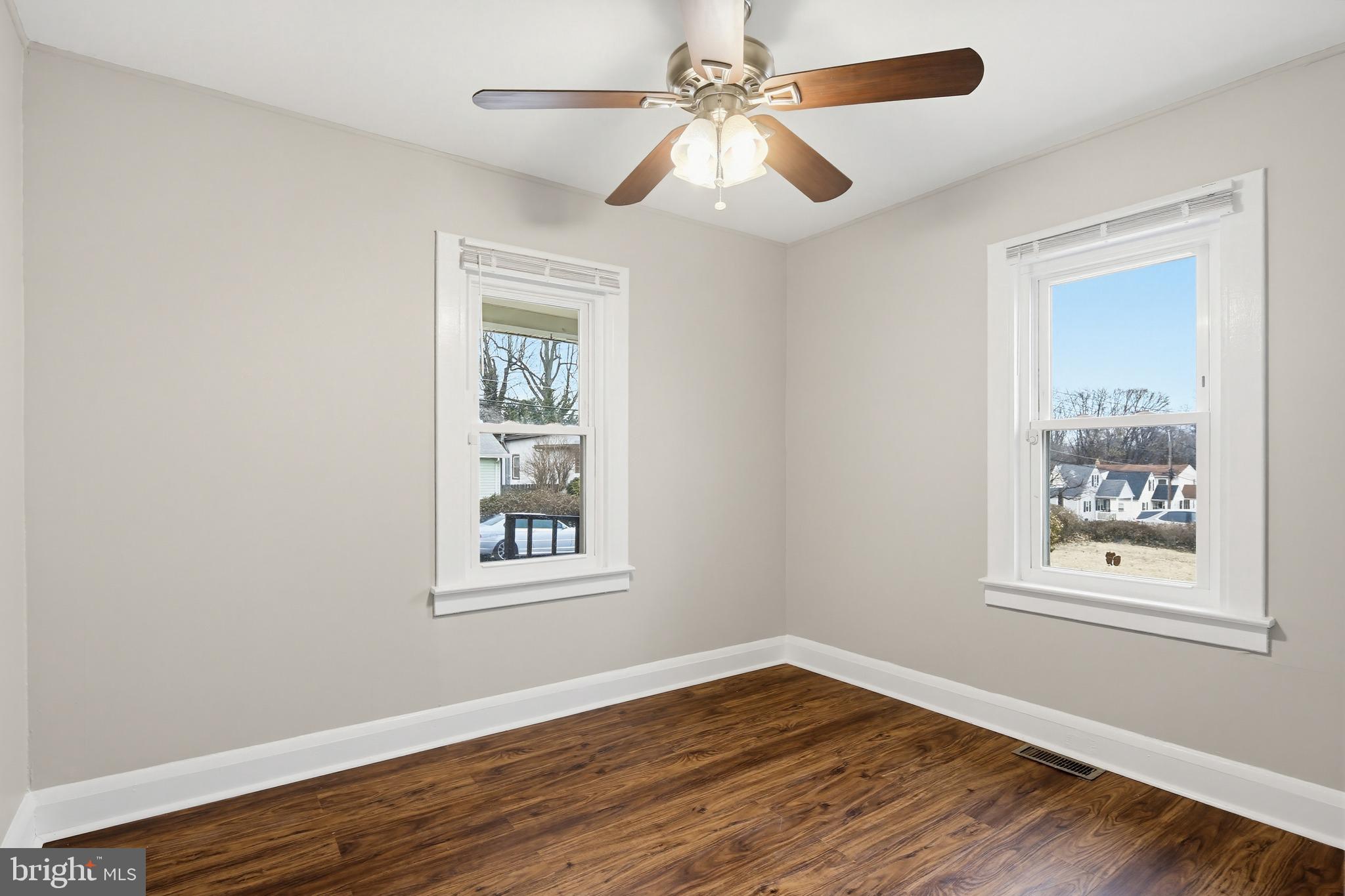 CALIFORNIA GROVE - Residential