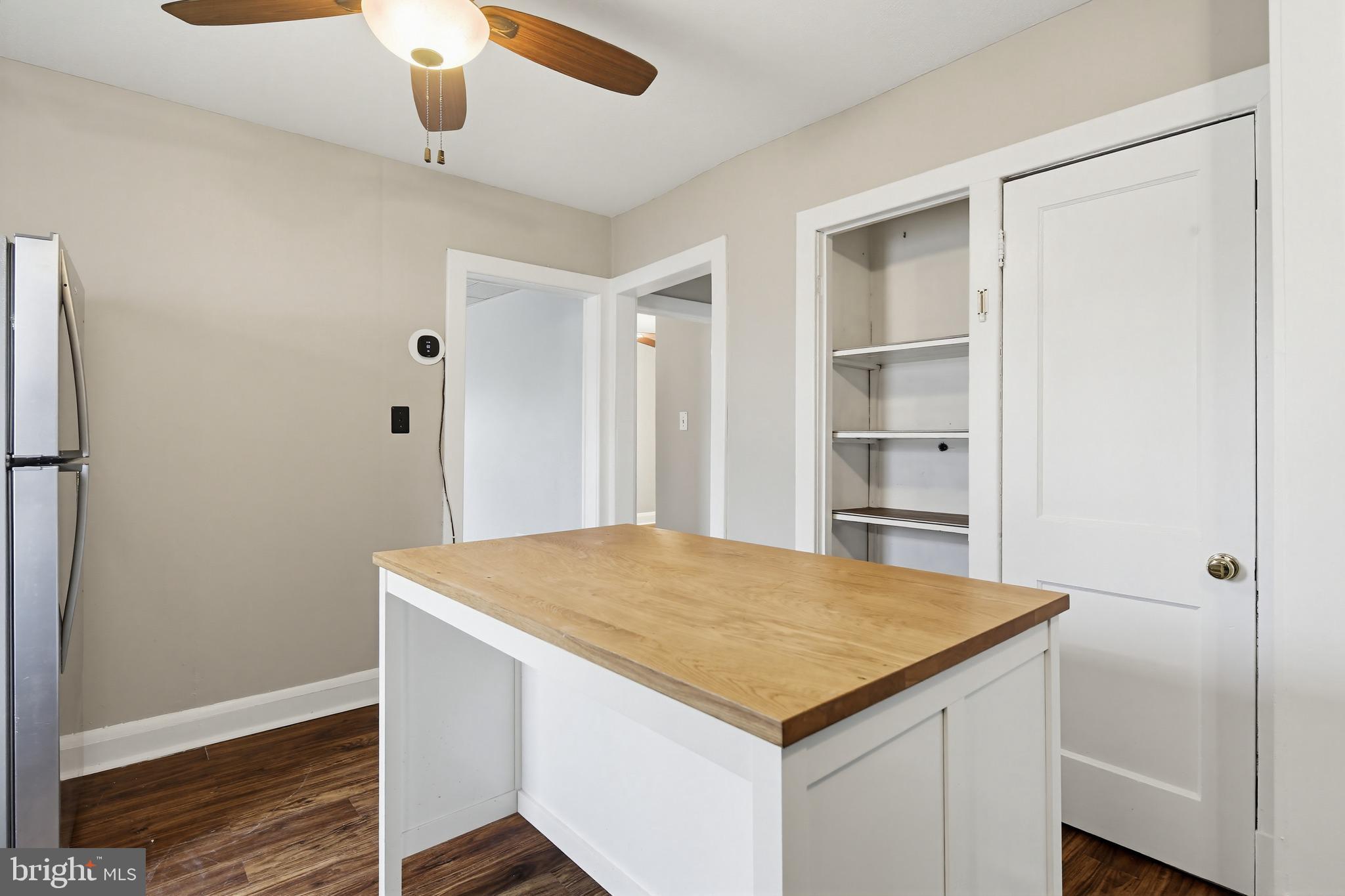 CALIFORNIA GROVE - Residential