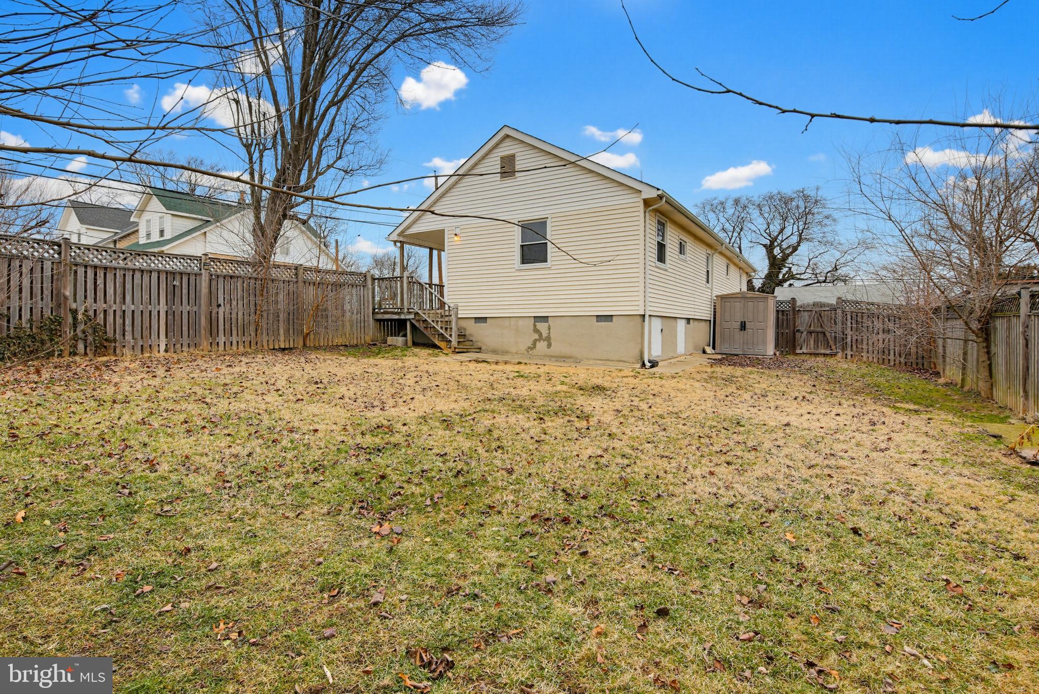 CALIFORNIA GROVE - Residential