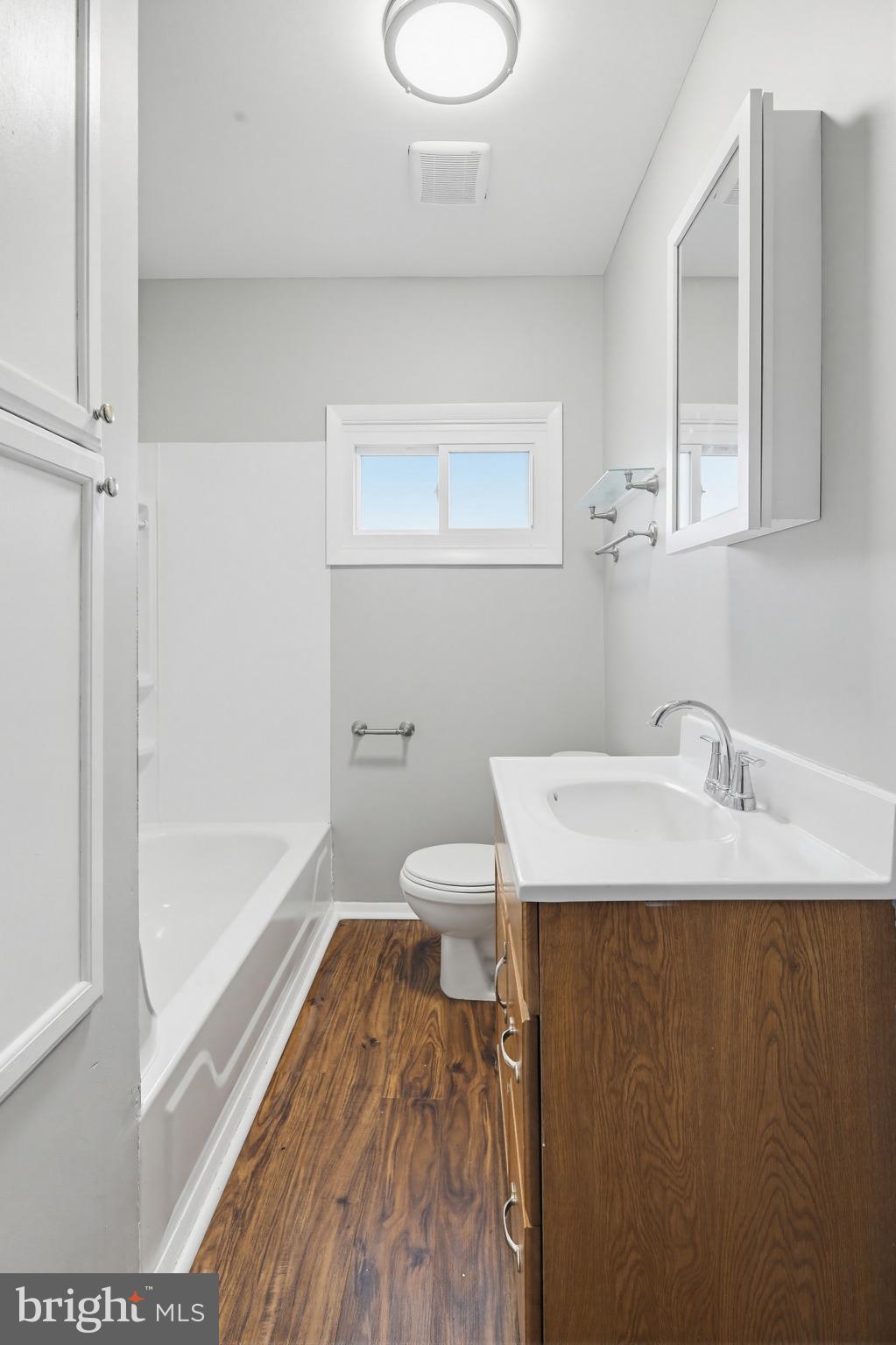 CALIFORNIA GROVE - Residential