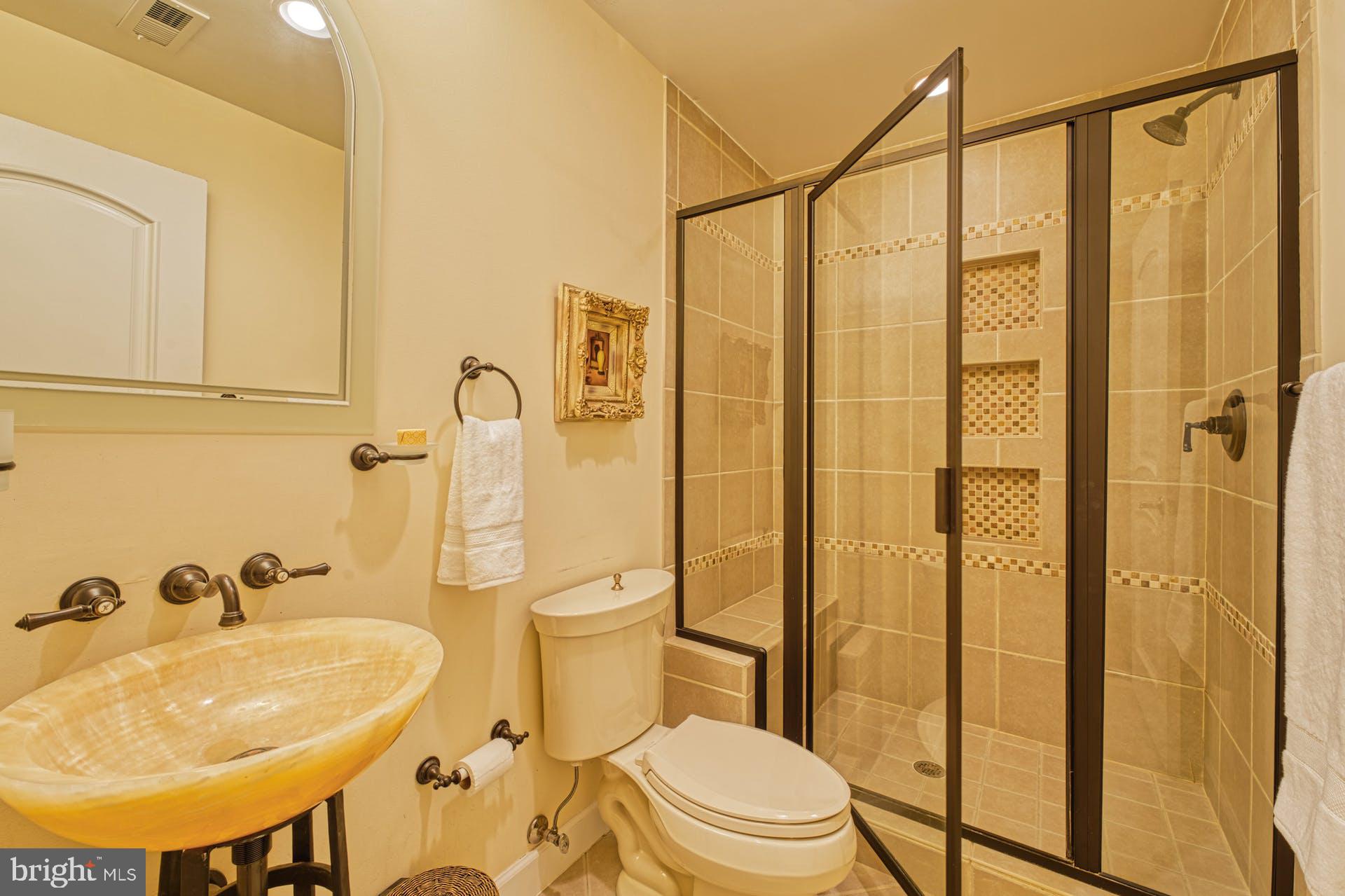 HUNTING HILLS - Residential