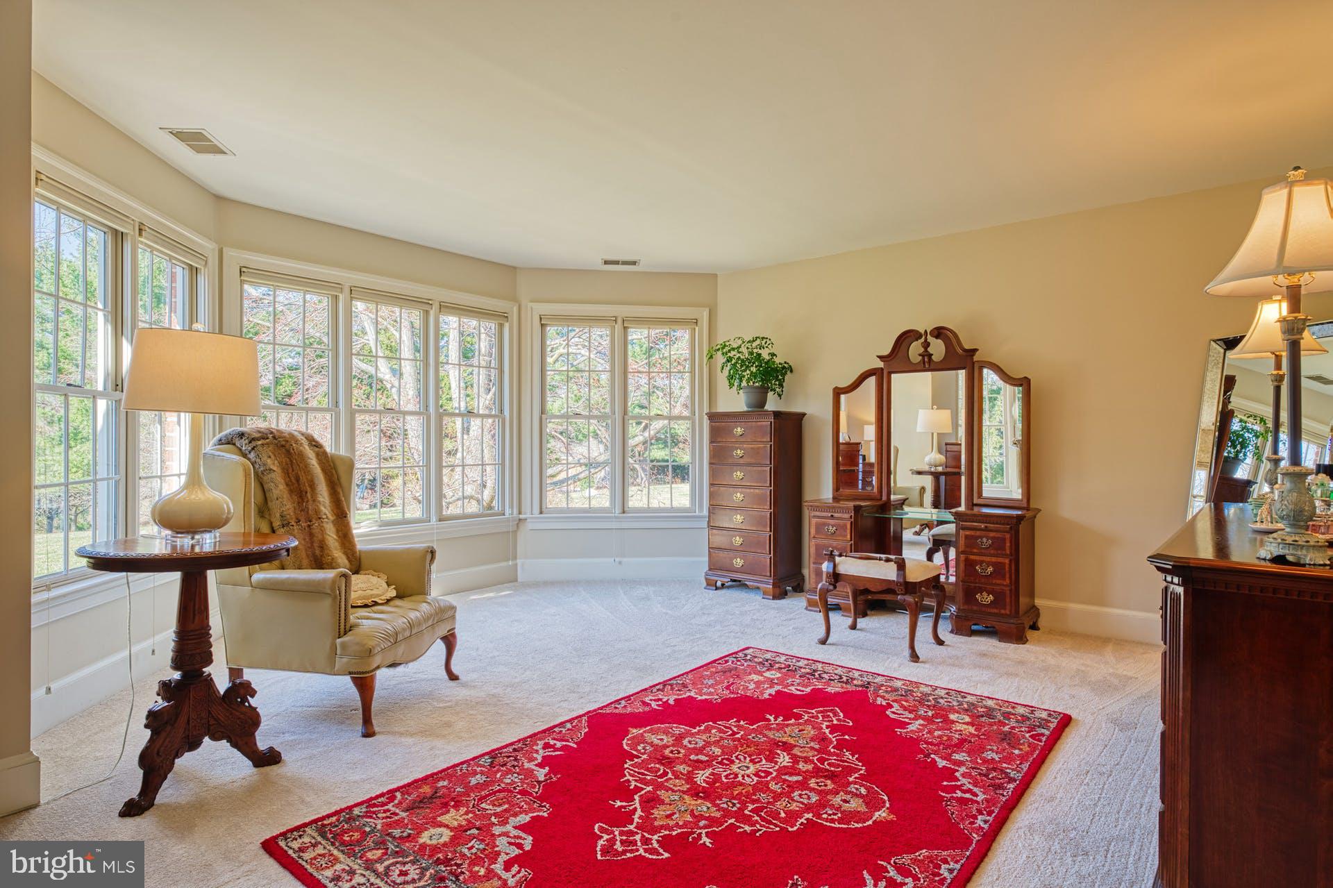 HUNTING HILLS - Residential