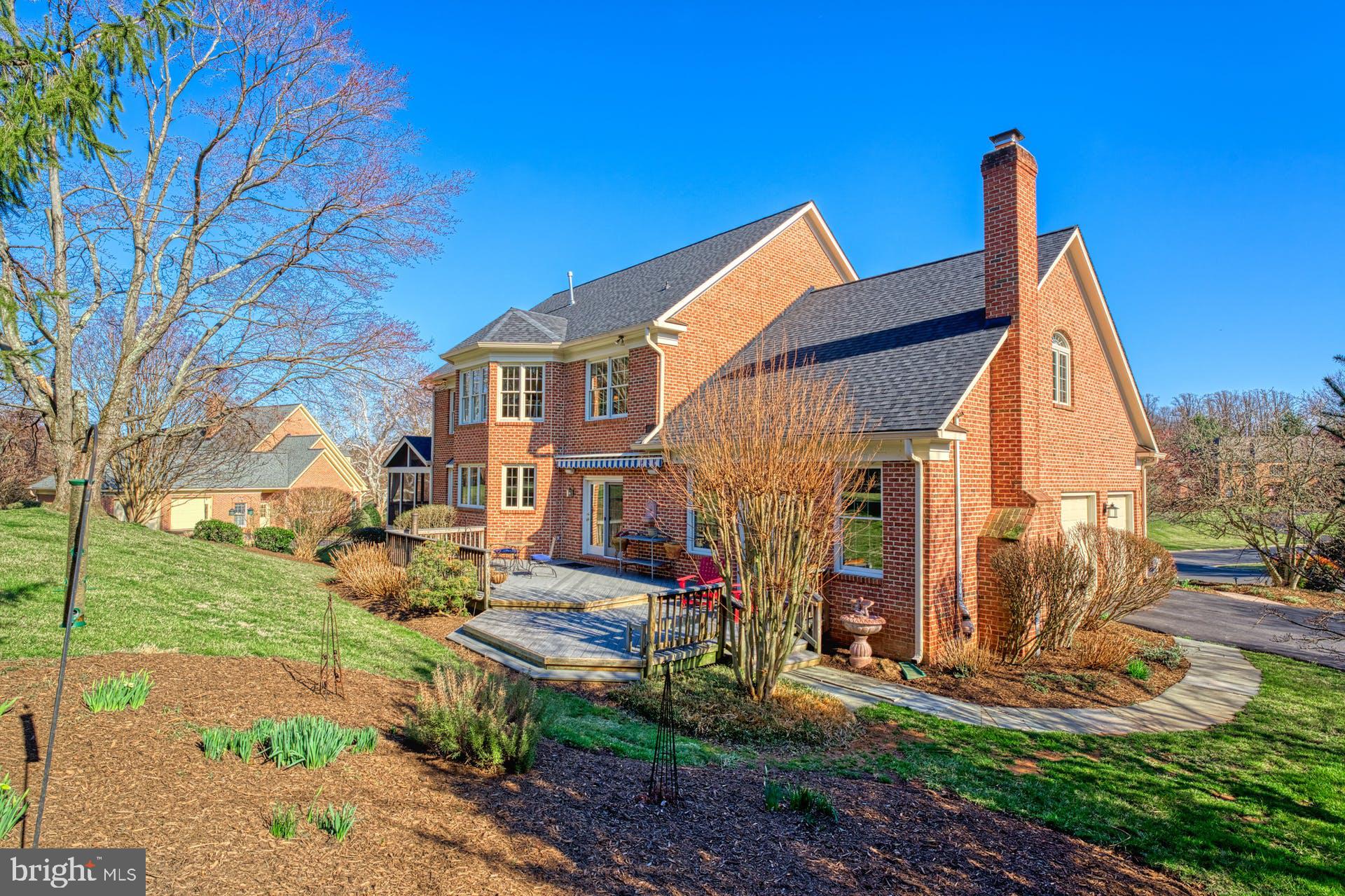 HUNTING HILLS - Residential