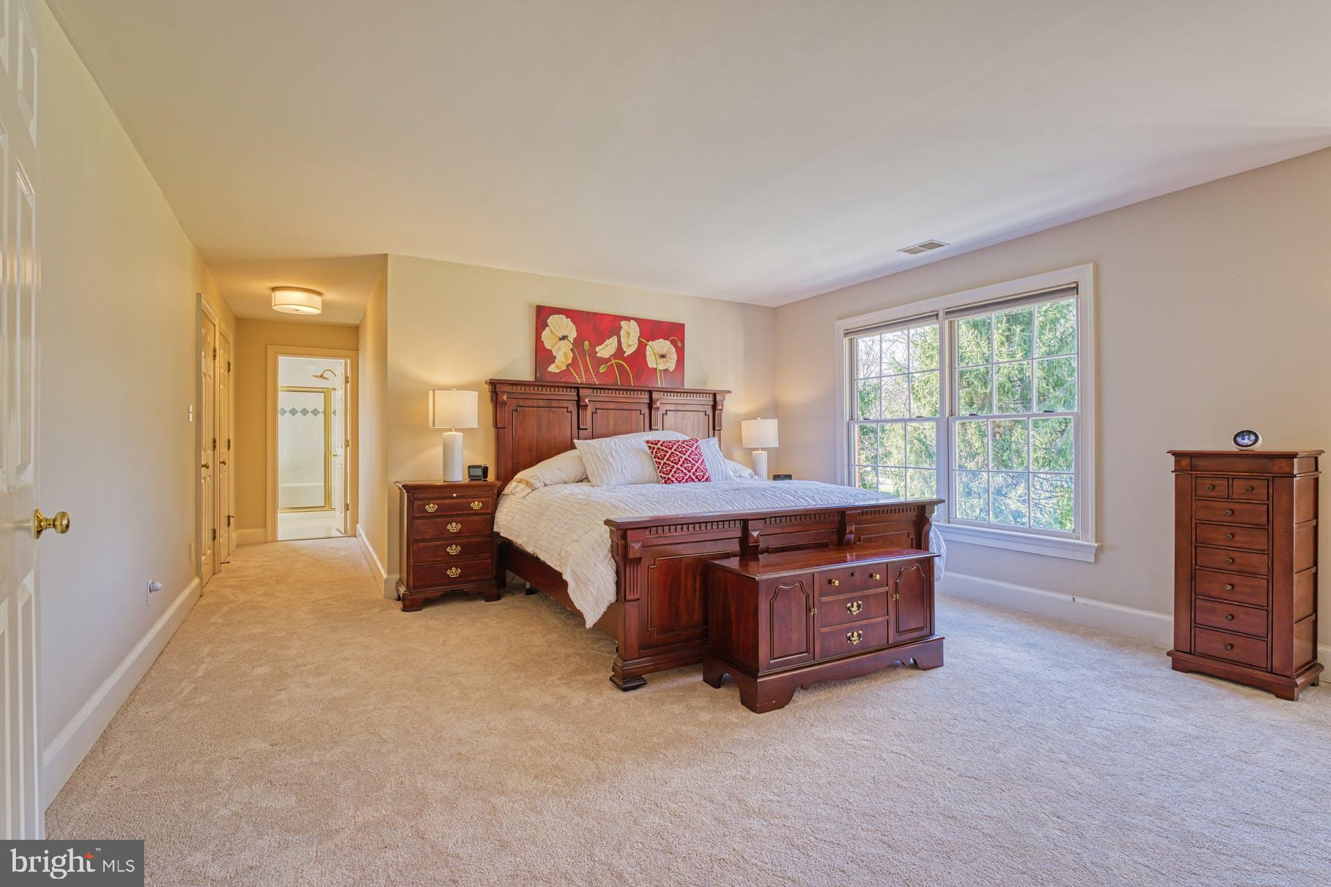 HUNTING HILLS - Residential