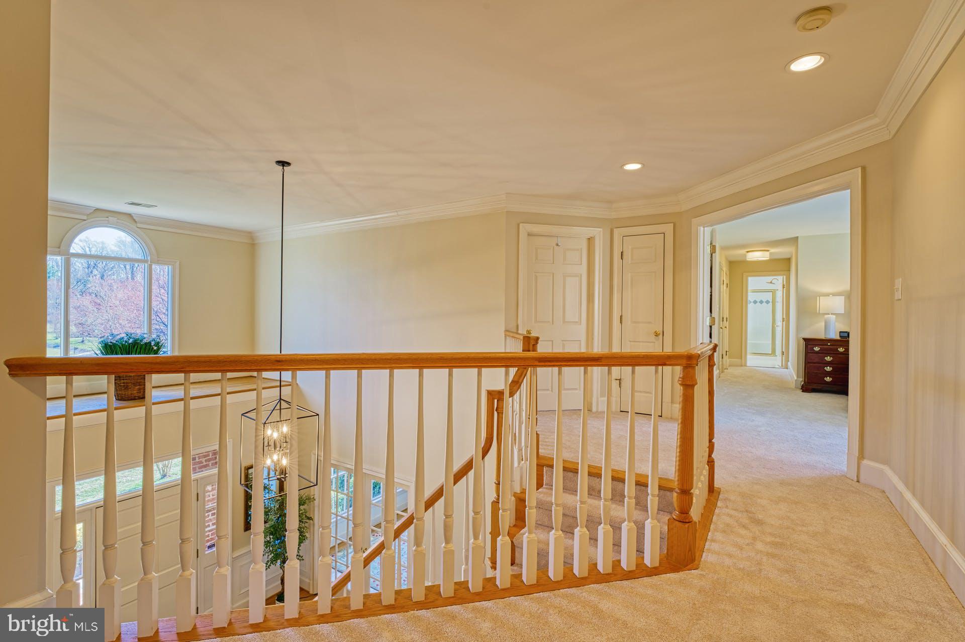 HUNTING HILLS - Residential