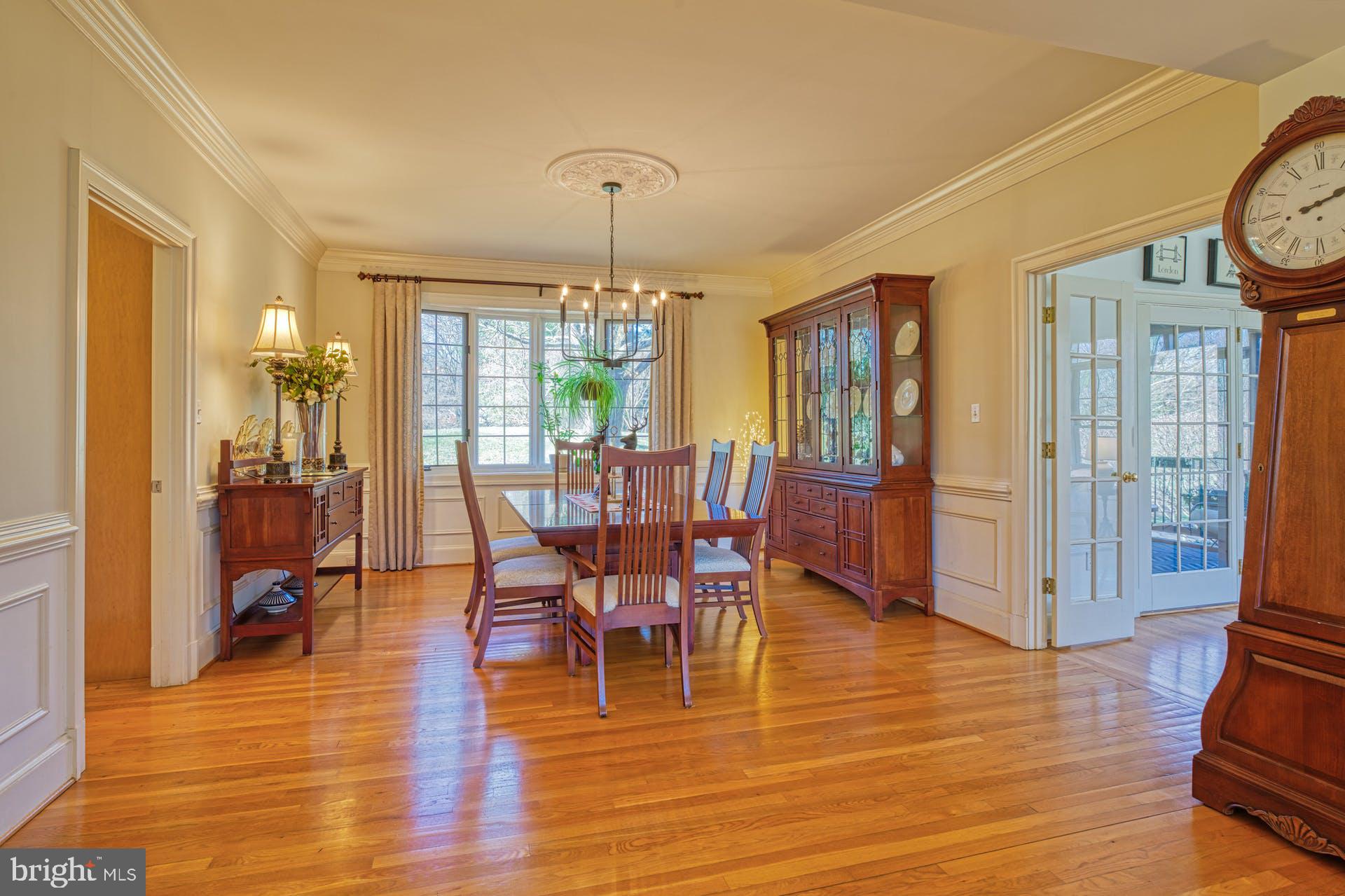 HUNTING HILLS - Residential