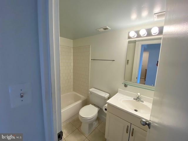 WOODLAKE TOWERS - Residential Lease