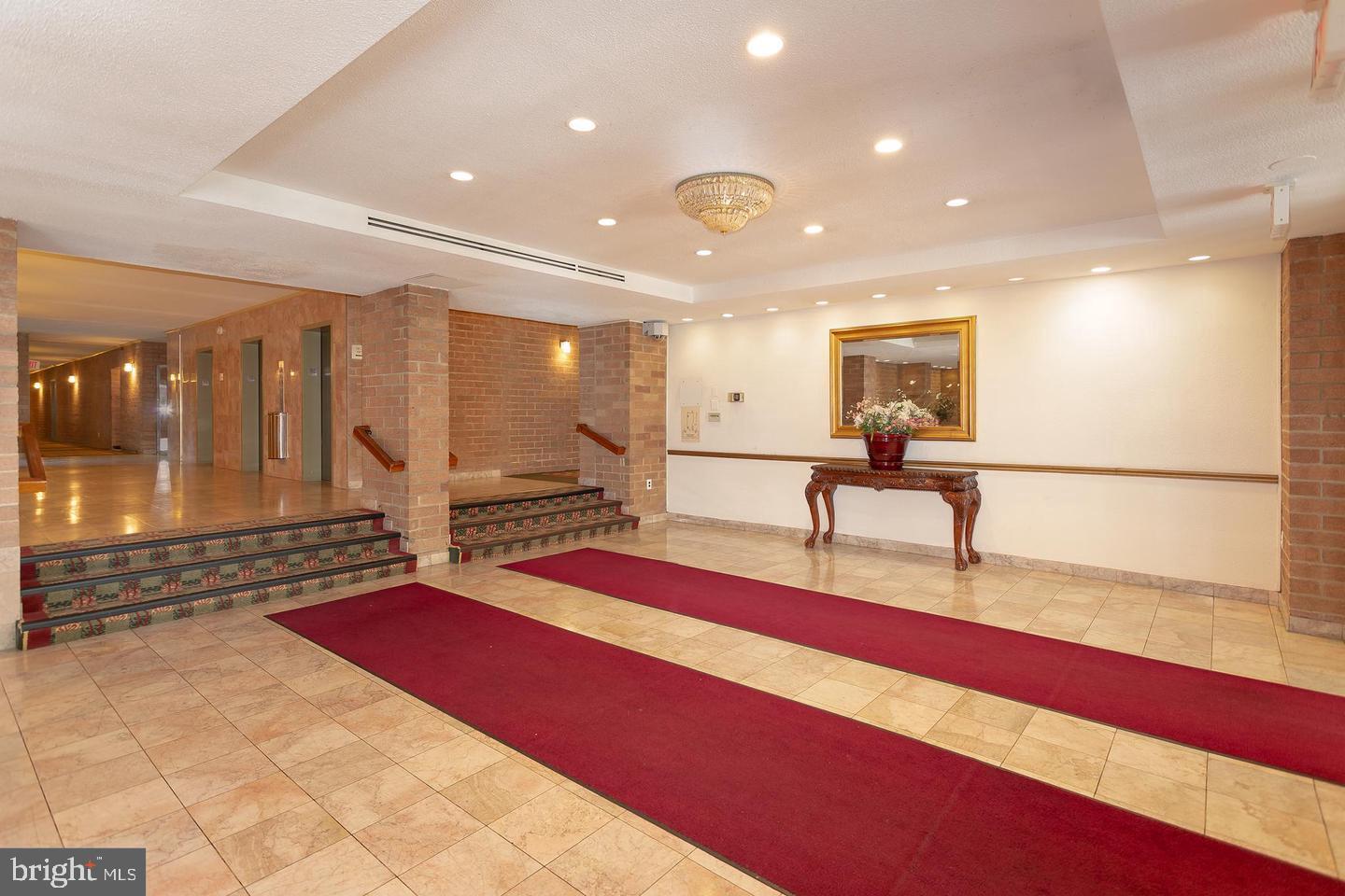 WOODLAKE TOWERS - Residential Lease