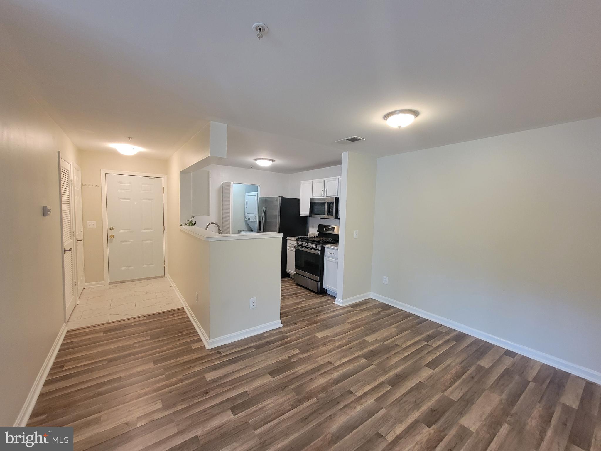 PROSPECT COVE AT LAKESID - Residential