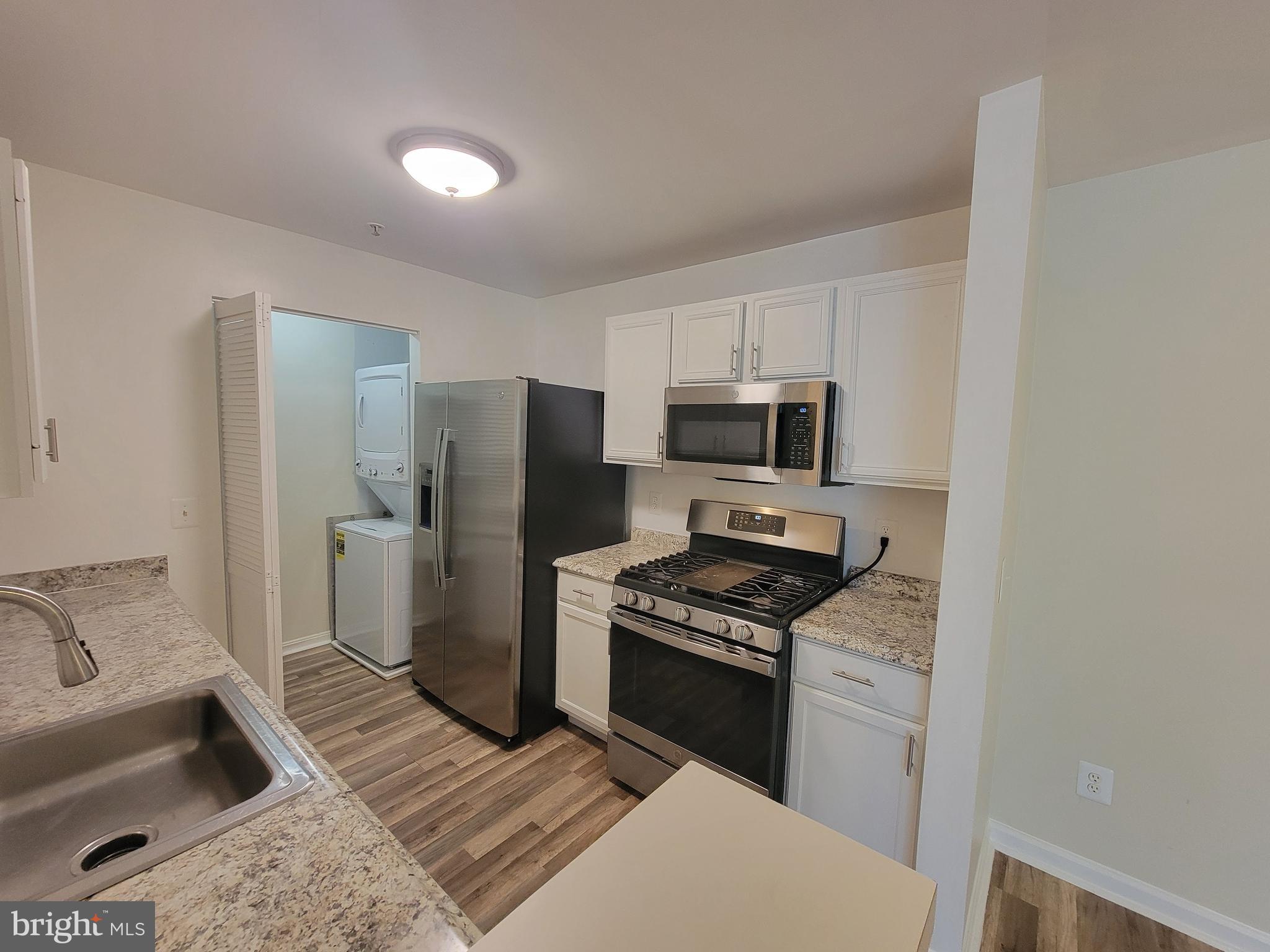 PROSPECT COVE AT LAKESID - Residential