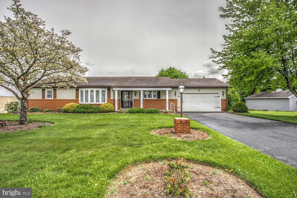 Photo of 45 SNYDER LN, EPHRATA, PA 17522 (MLS # PALA2034374)