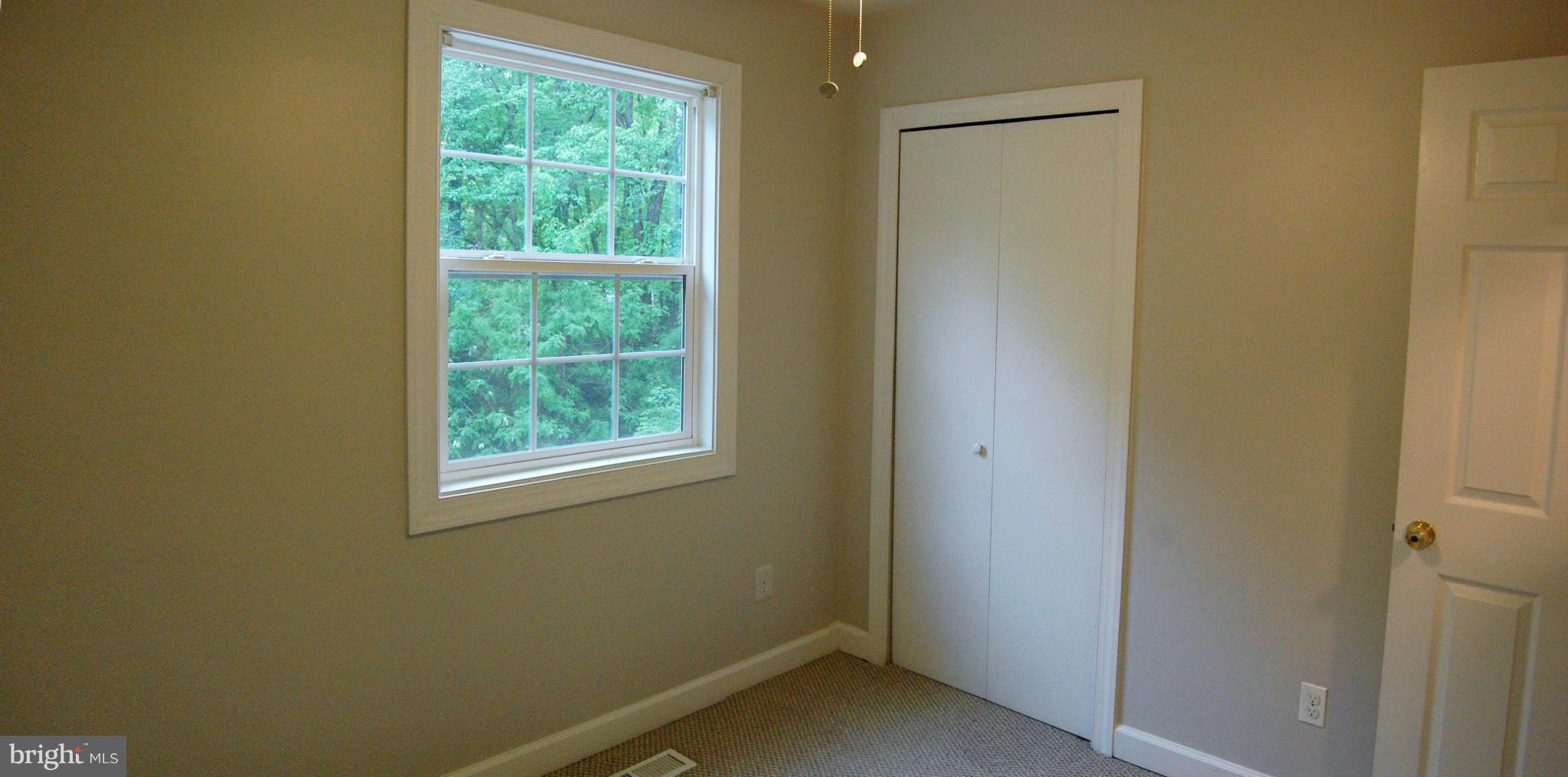 LAKE BRADDOCK - Residential