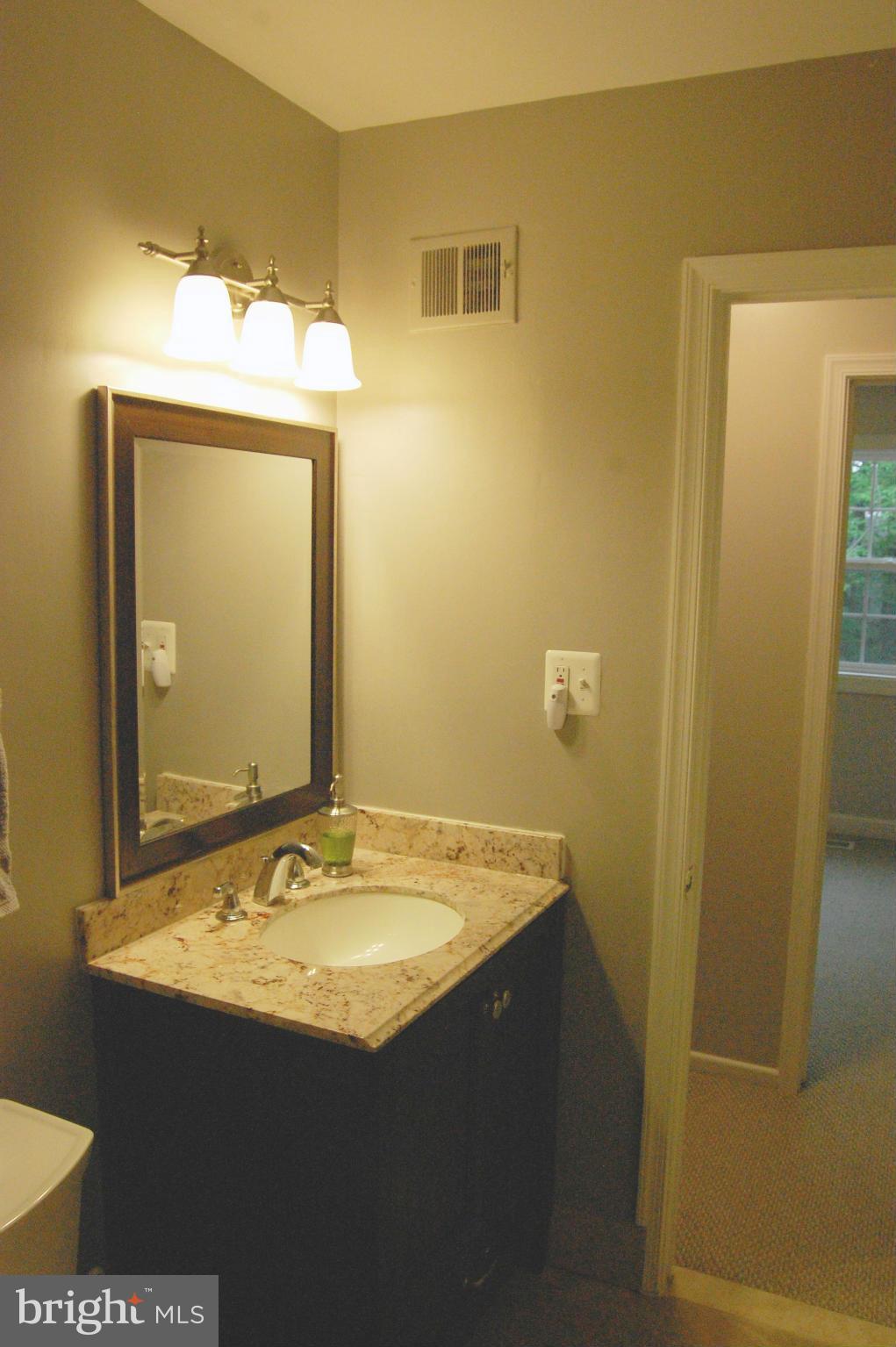 LAKE BRADDOCK - Residential