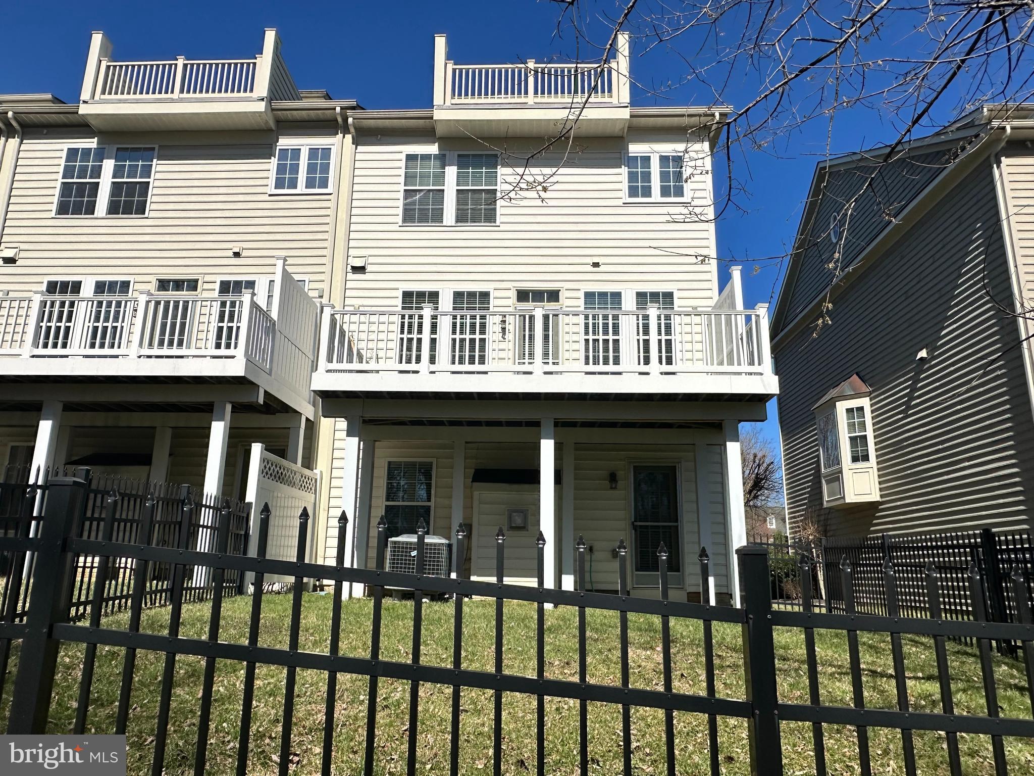 OAK CREEK CLUB - Residential