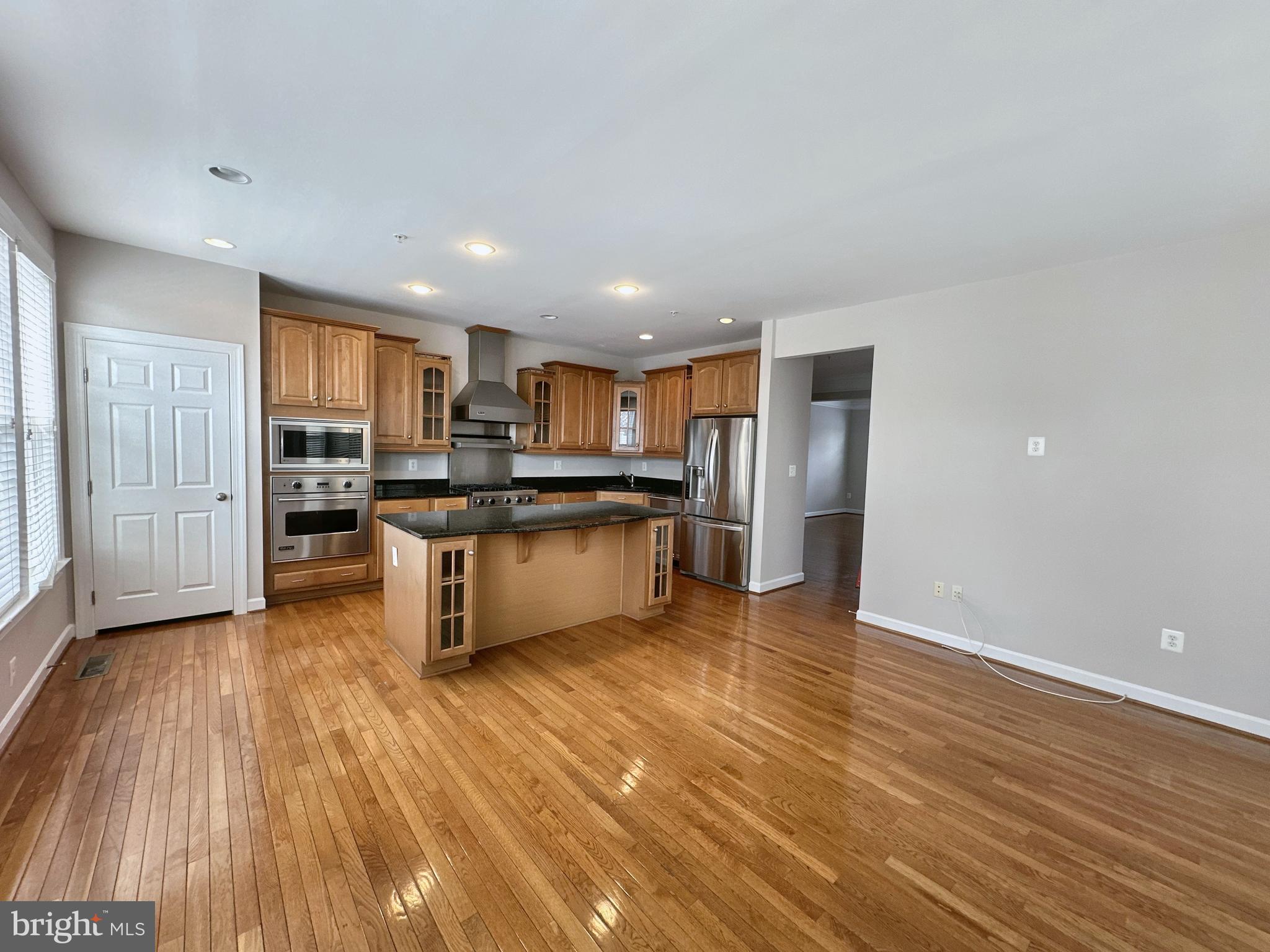 OAK CREEK CLUB - Residential