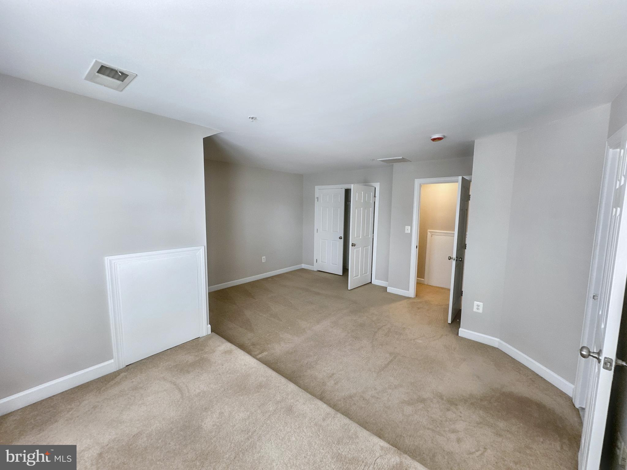 OAK CREEK CLUB - Residential