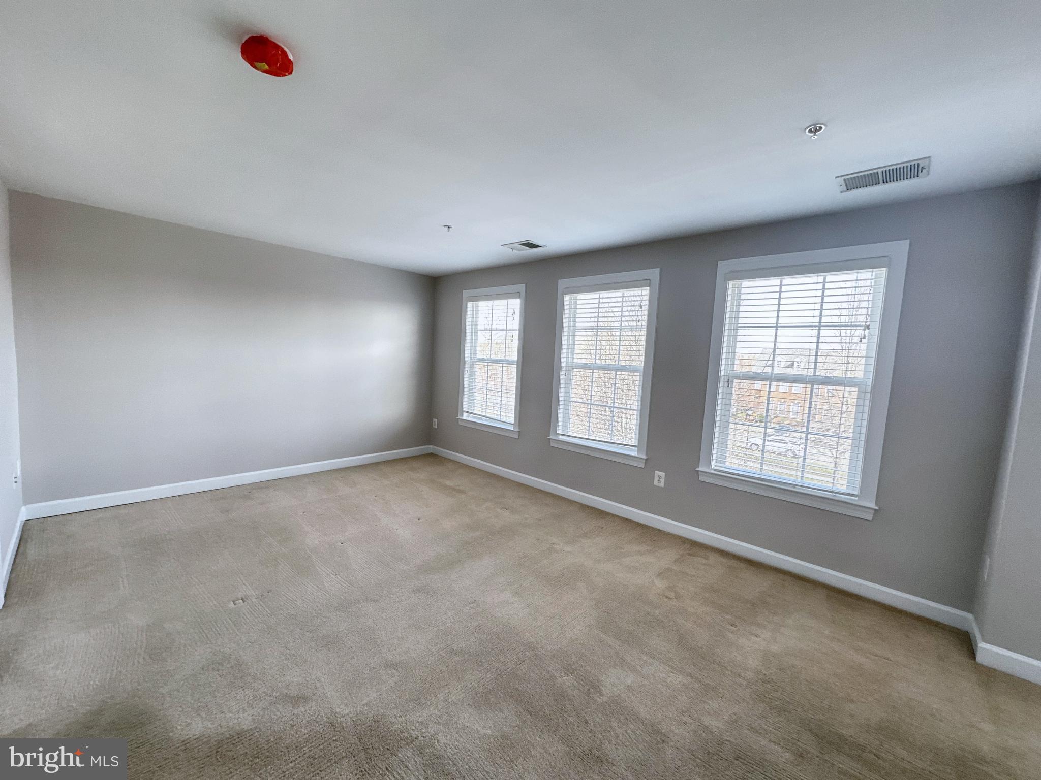 OAK CREEK CLUB - Residential