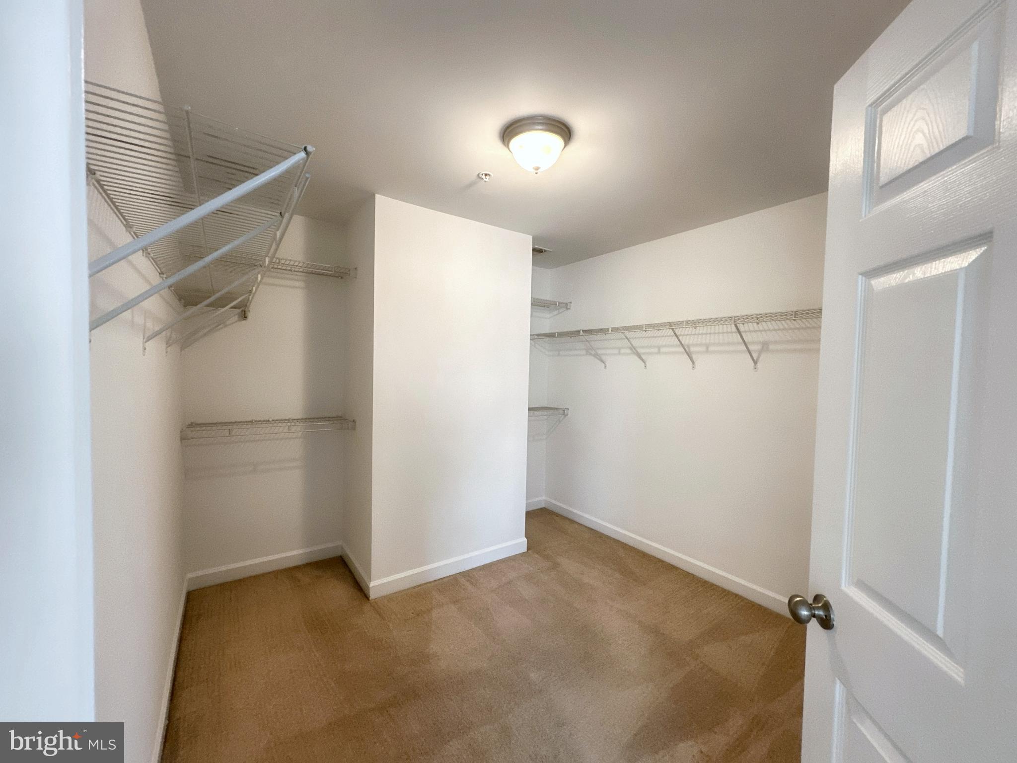 OAK CREEK CLUB - Residential