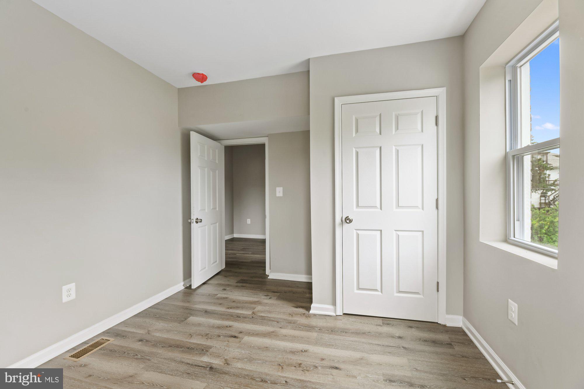 WEST FOREST PARK - Residential Lease