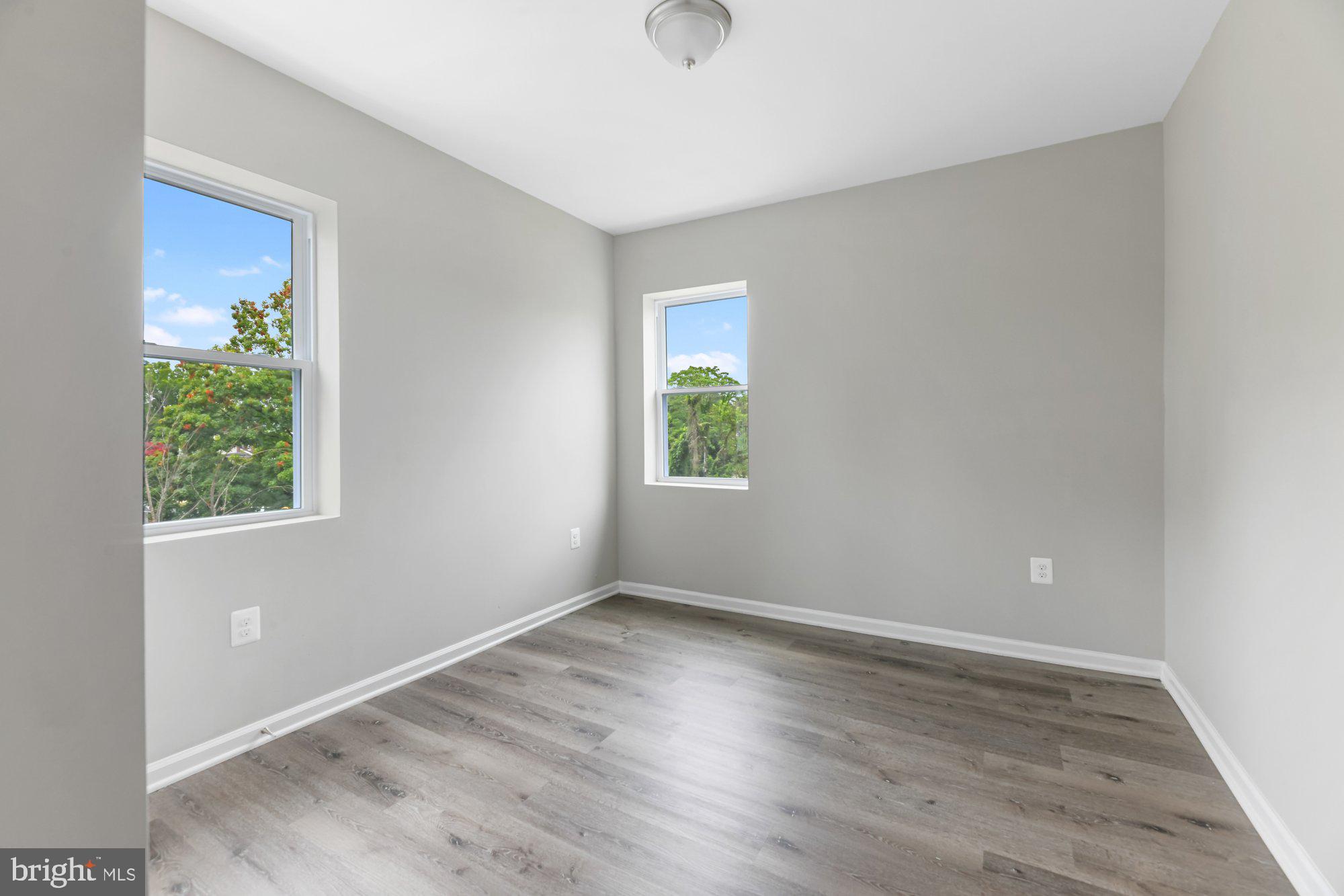 WEST FOREST PARK - Residential Lease