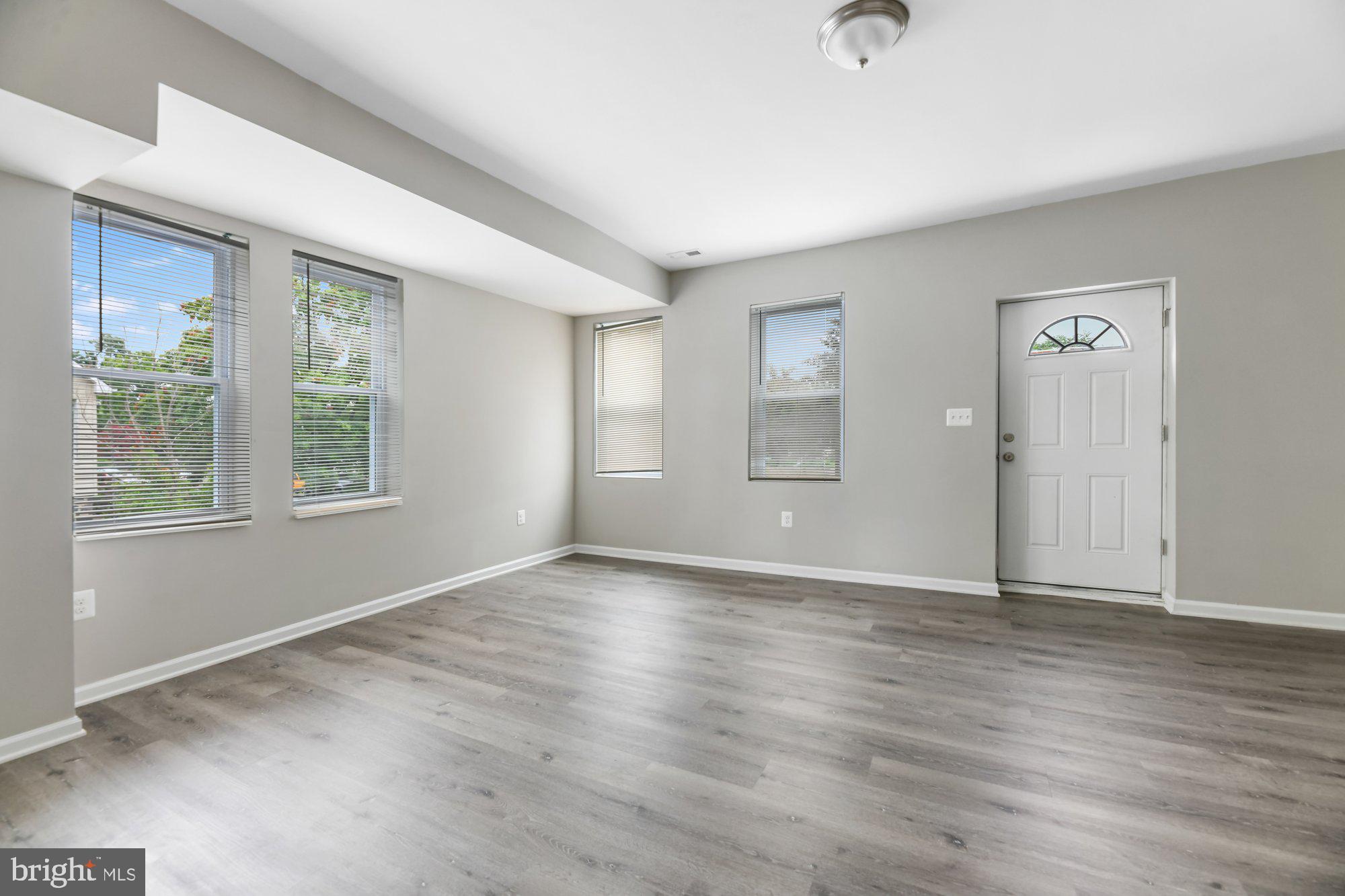 WEST FOREST PARK - Residential Lease