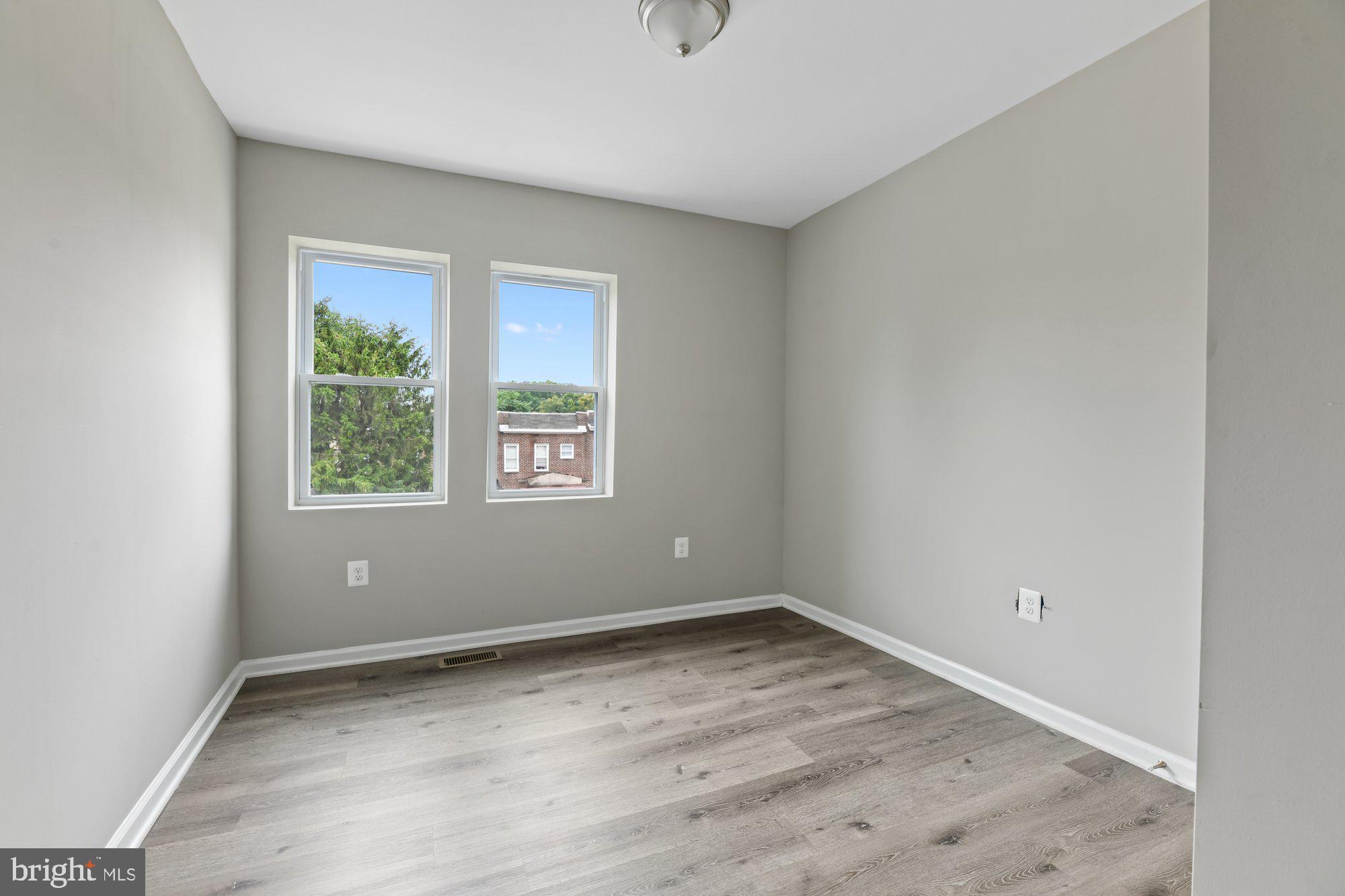 WEST FOREST PARK - Residential Lease