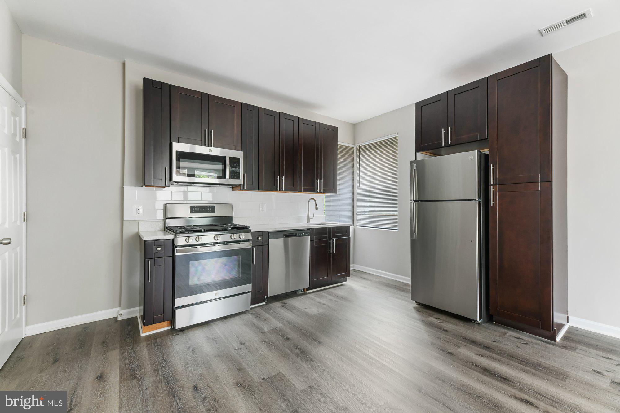 WEST FOREST PARK - Residential Lease