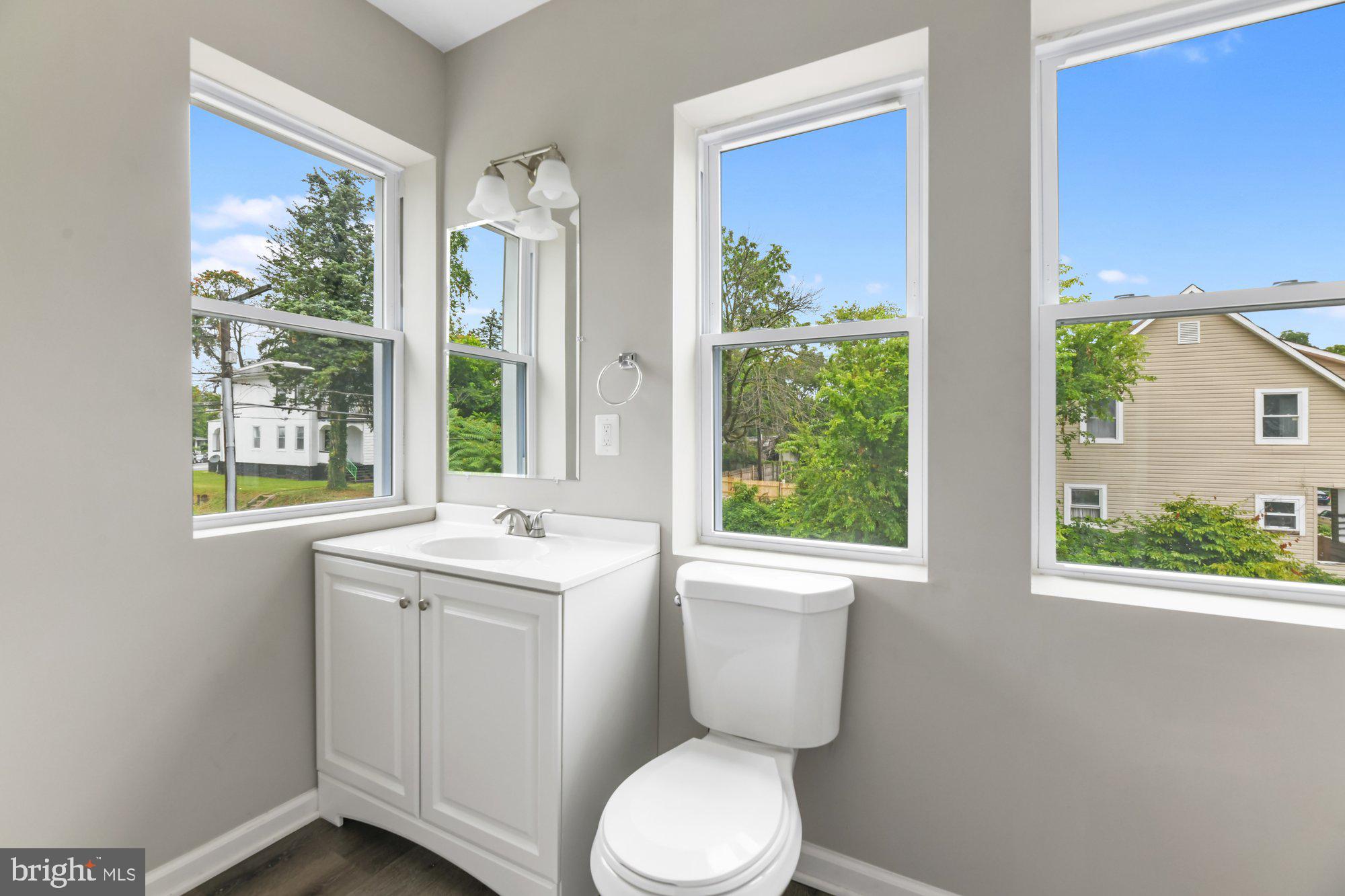 WEST FOREST PARK - Residential Lease