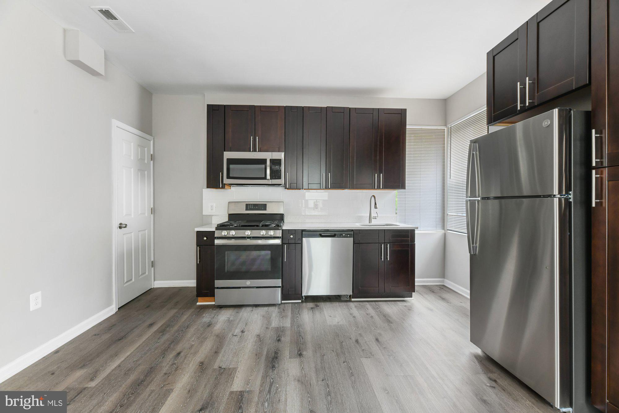 WEST FOREST PARK - Residential Lease