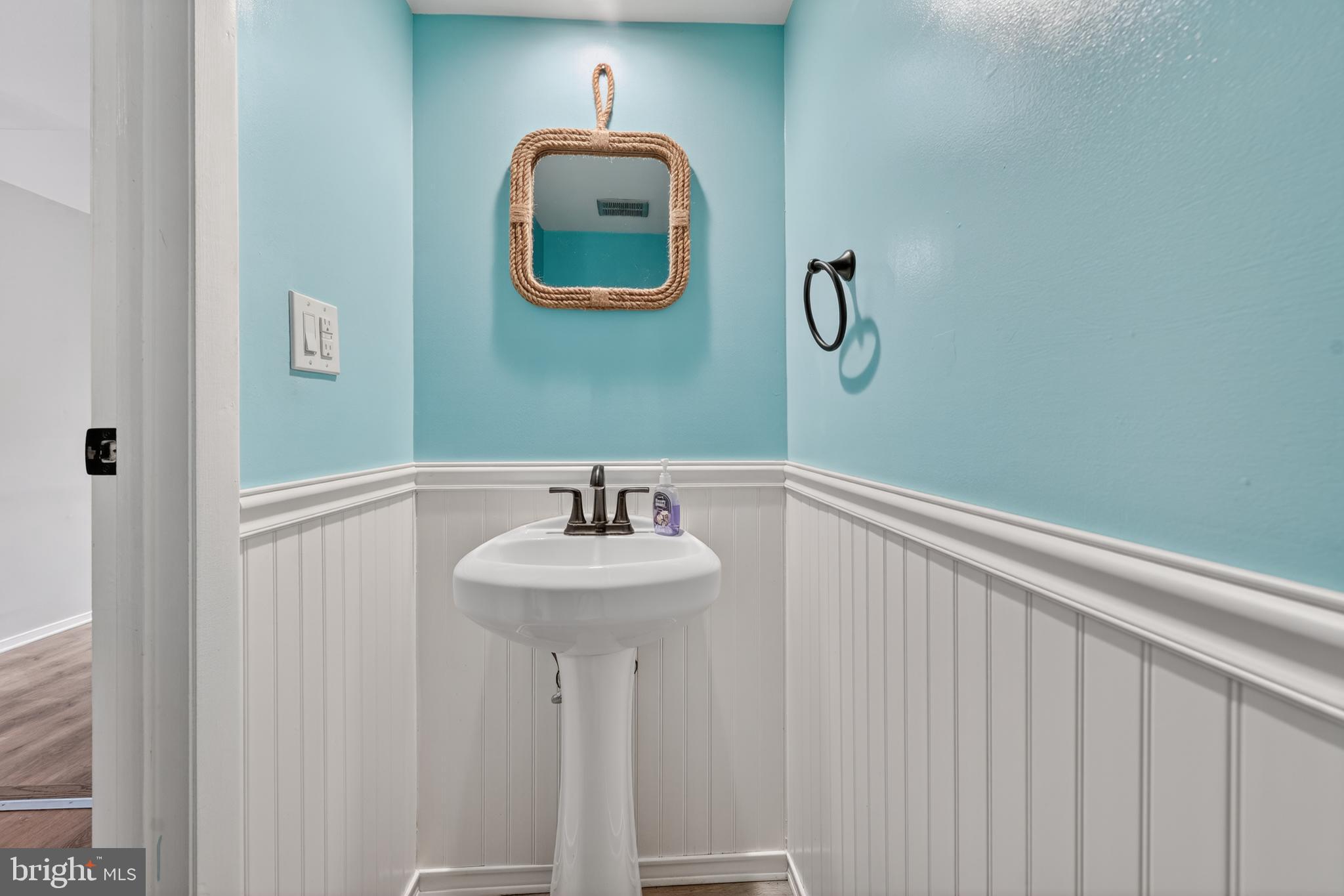 NEWINGTON STATION - Residential