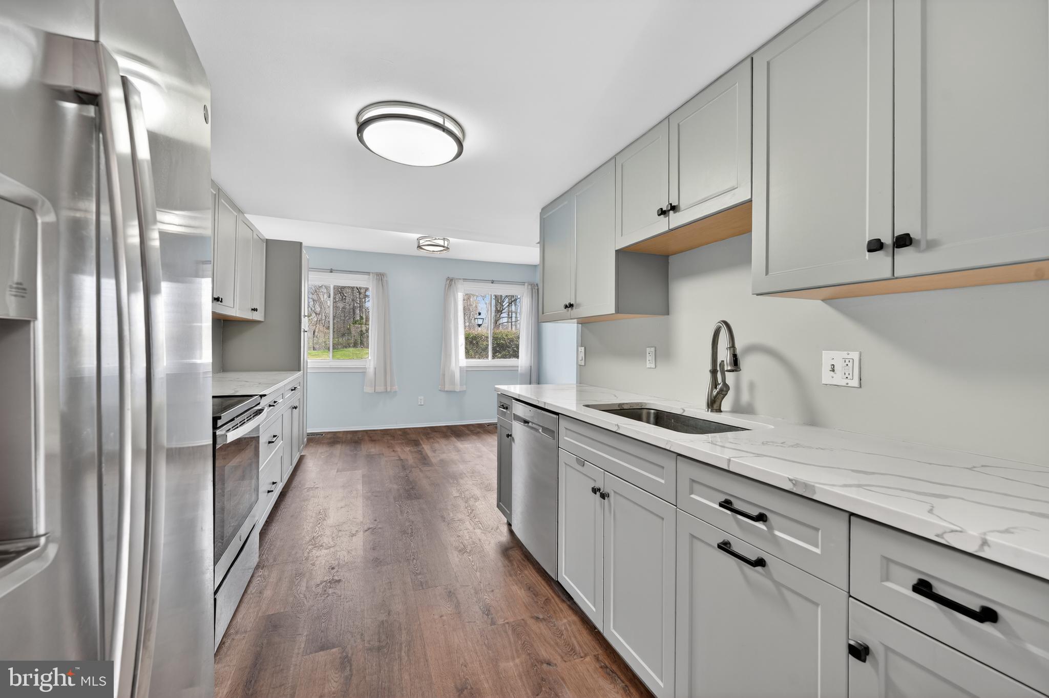 NEWINGTON STATION - Residential