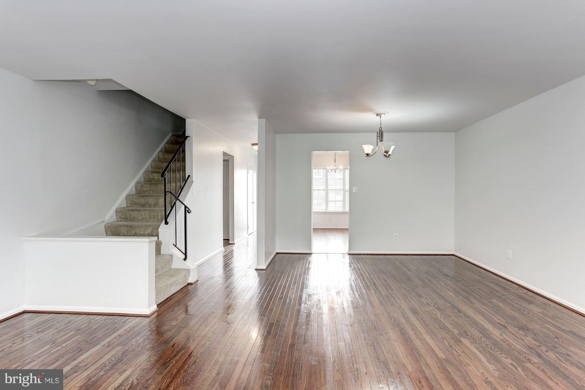 WOODLAWN MEWS - Residential