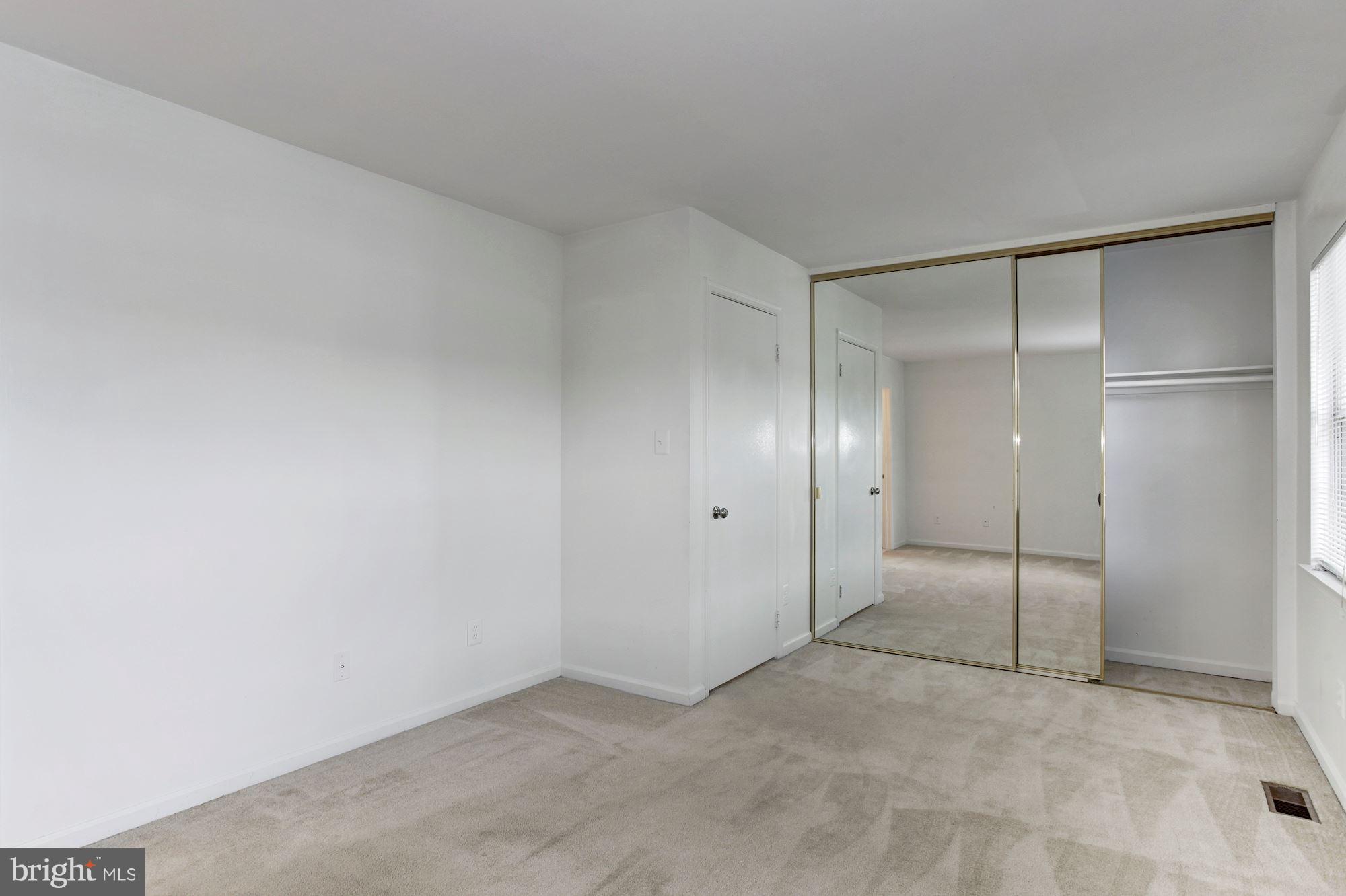 WOODLAWN MEWS - Residential