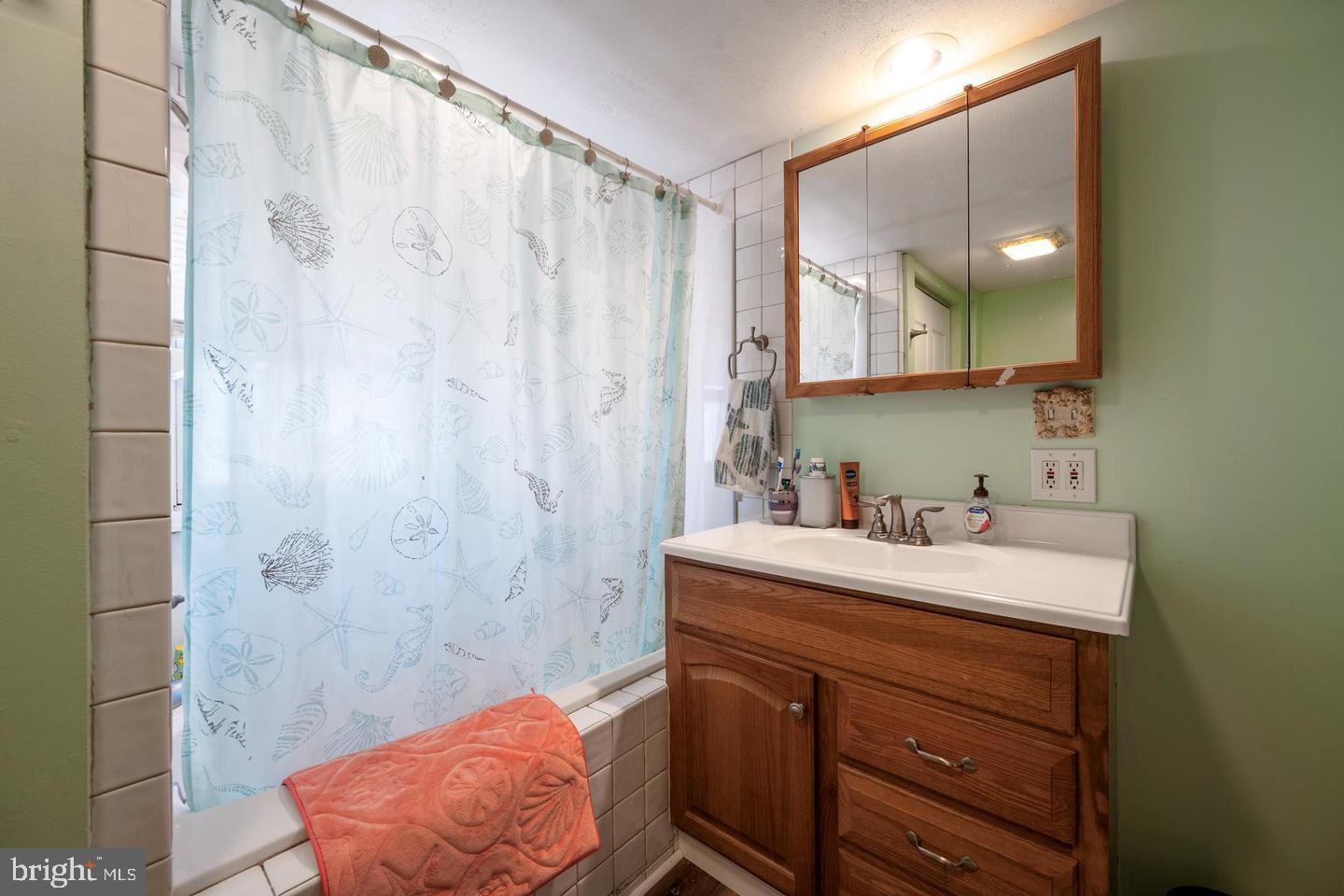 POTNETS CREEKSIDE - Residential