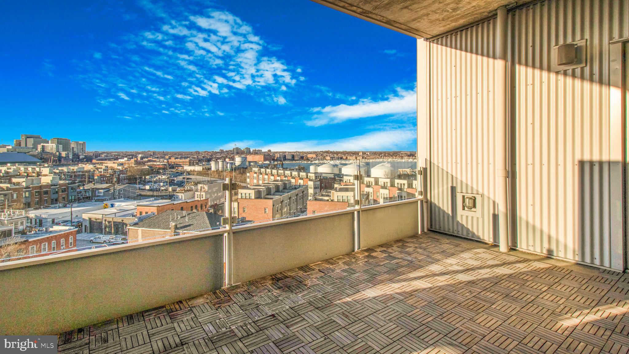 LOCUST POINT - Residential