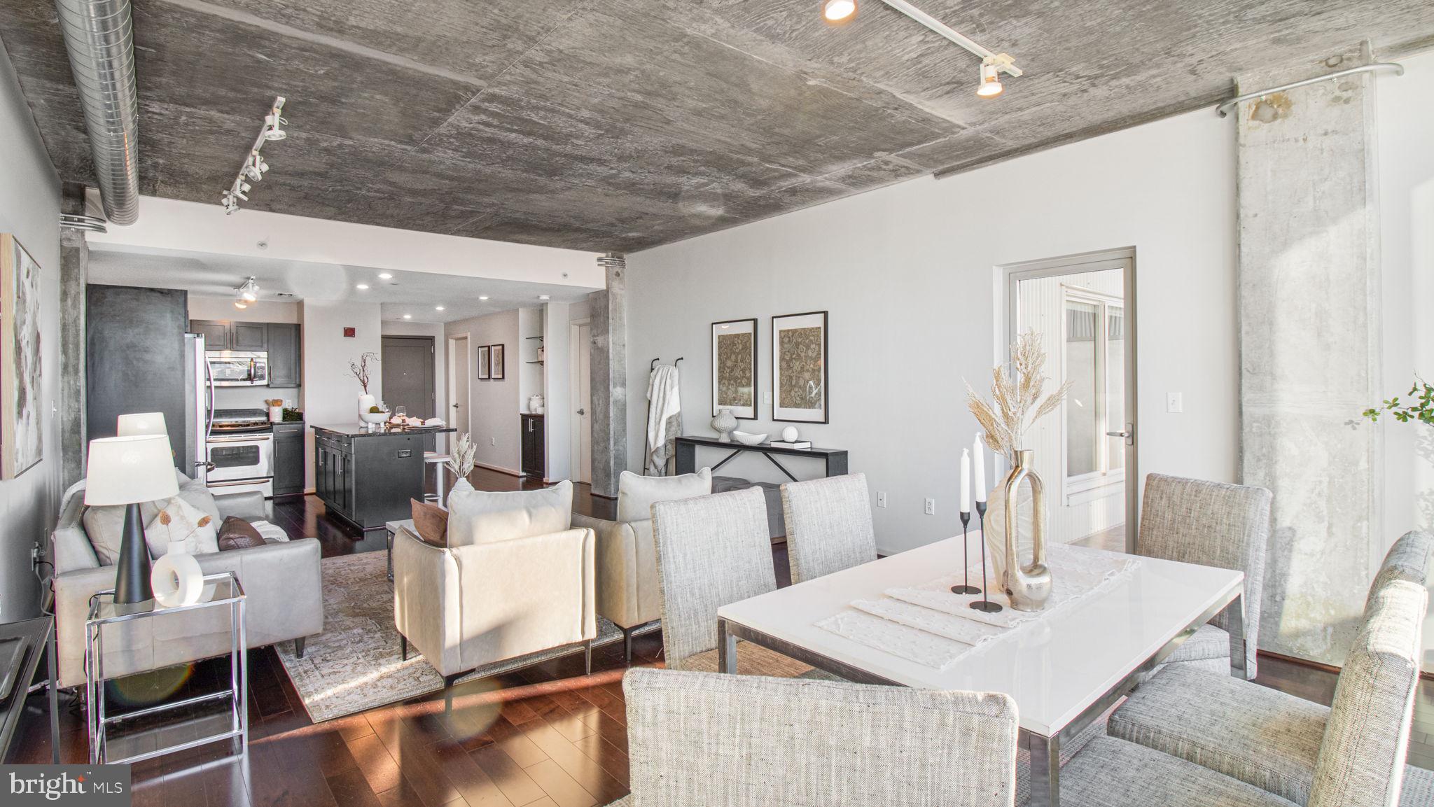 LOCUST POINT - Residential