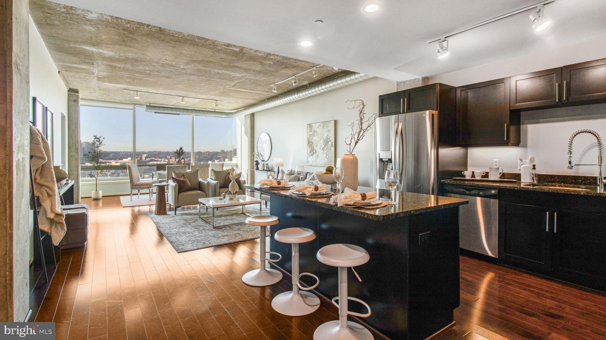 LOCUST POINT - Residential