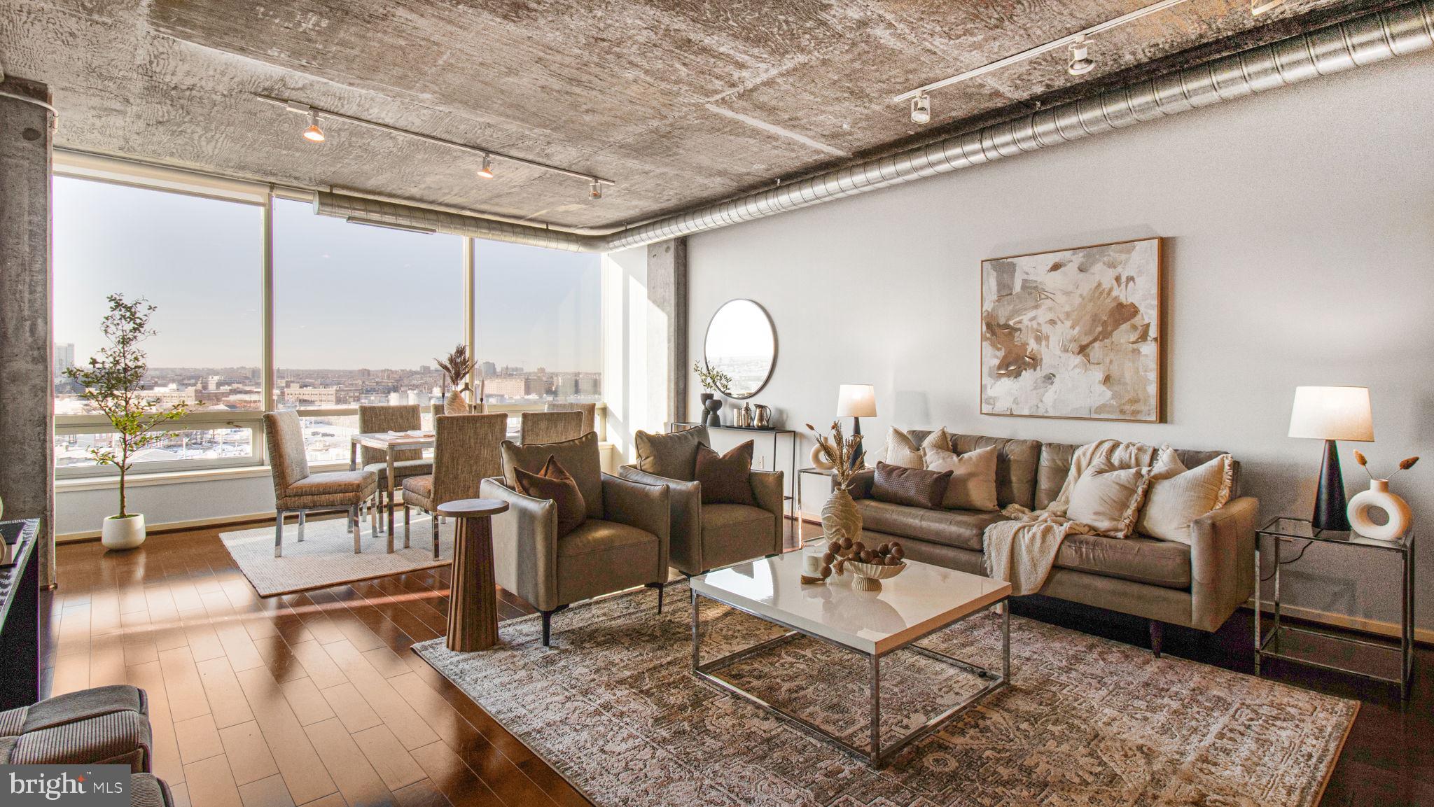 LOCUST POINT - Residential