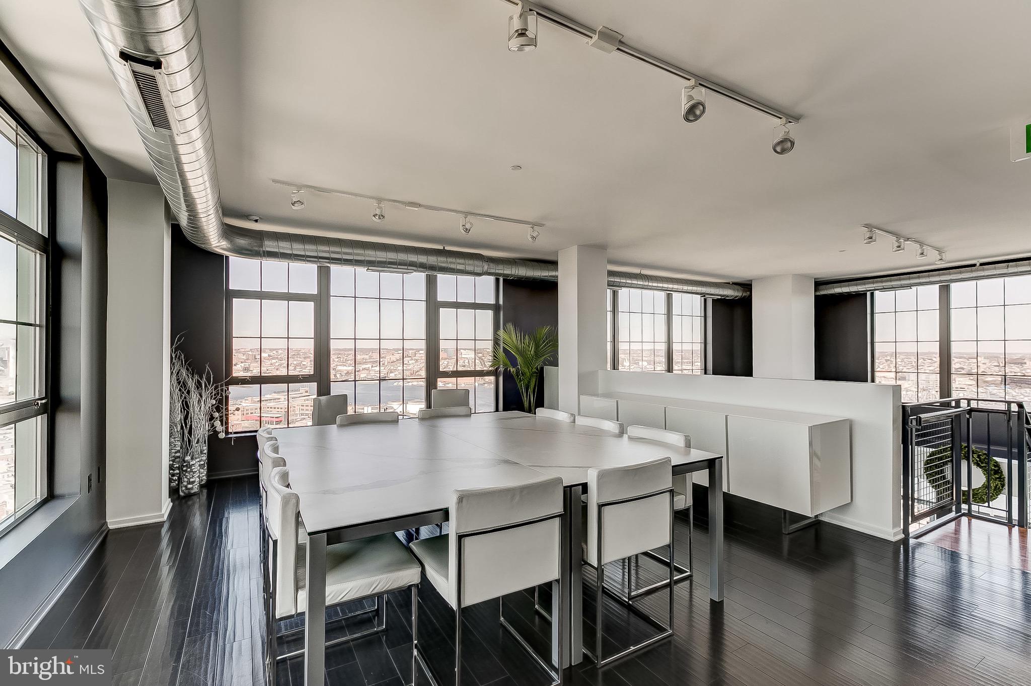 LOCUST POINT - Residential