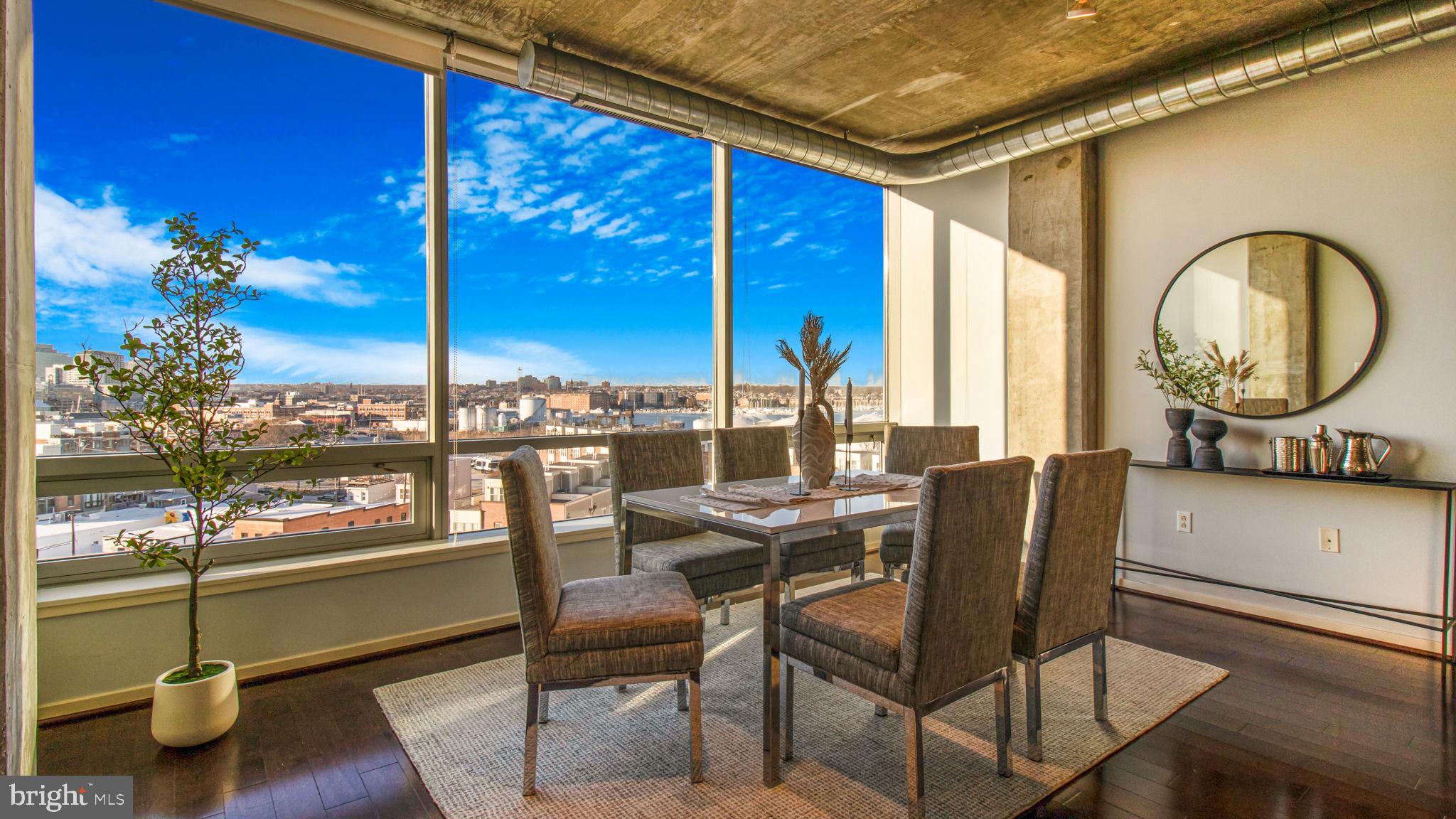 LOCUST POINT - Residential