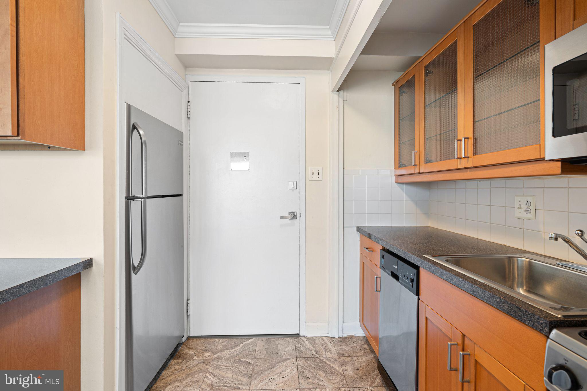 RITTENHOUSE SQUARE - Residential Lease