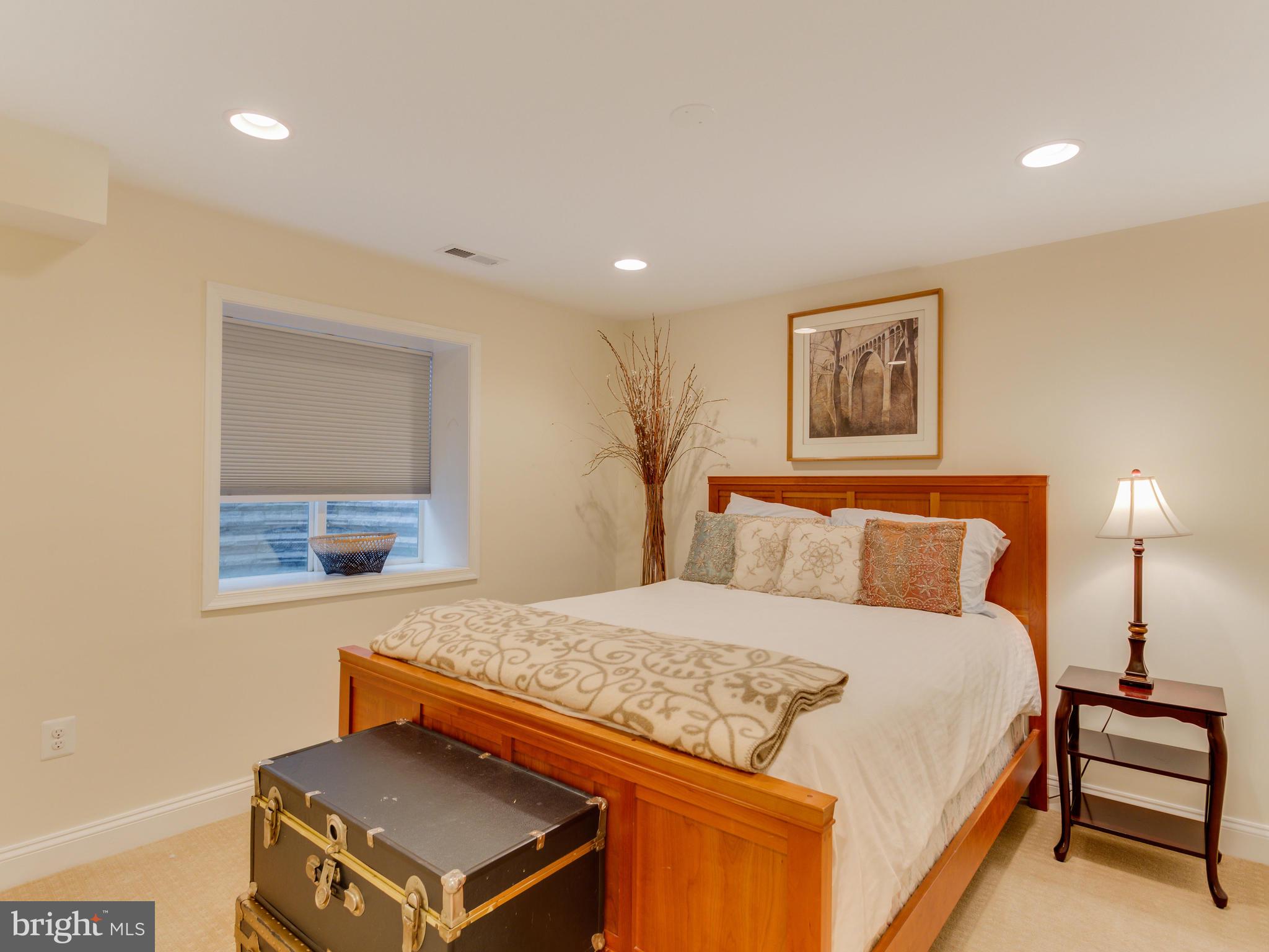 CROSSMAN ESTATE - Residential