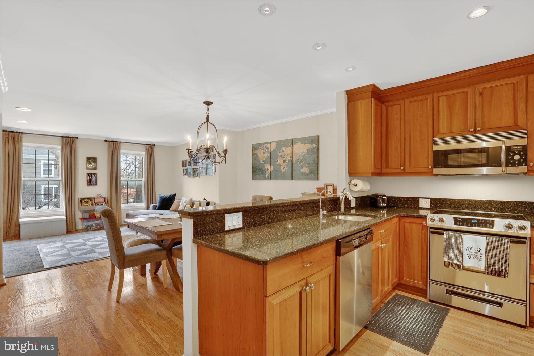 1003-B N DANIEL STREET