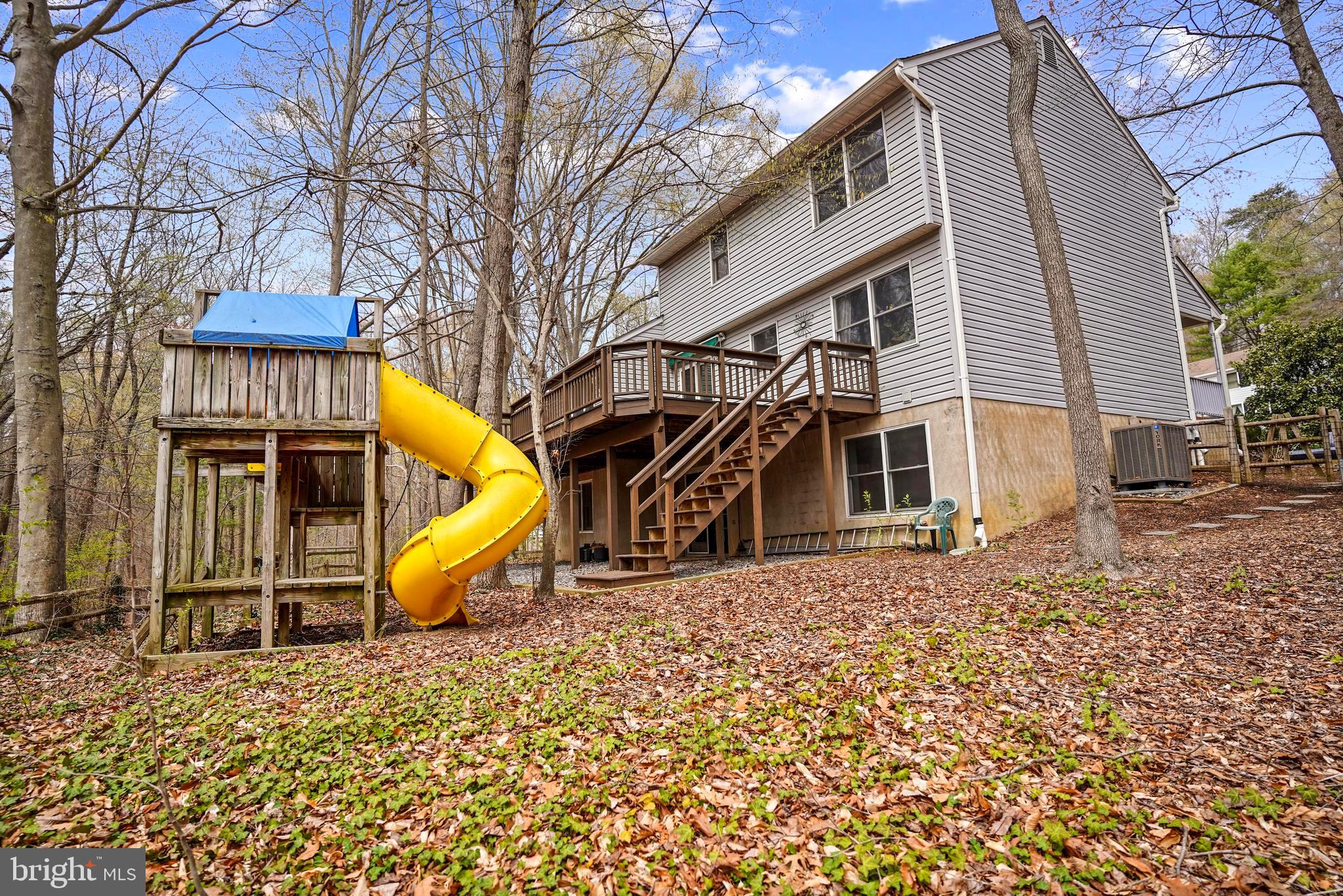 WOODFIELD VILLAGE - Residential