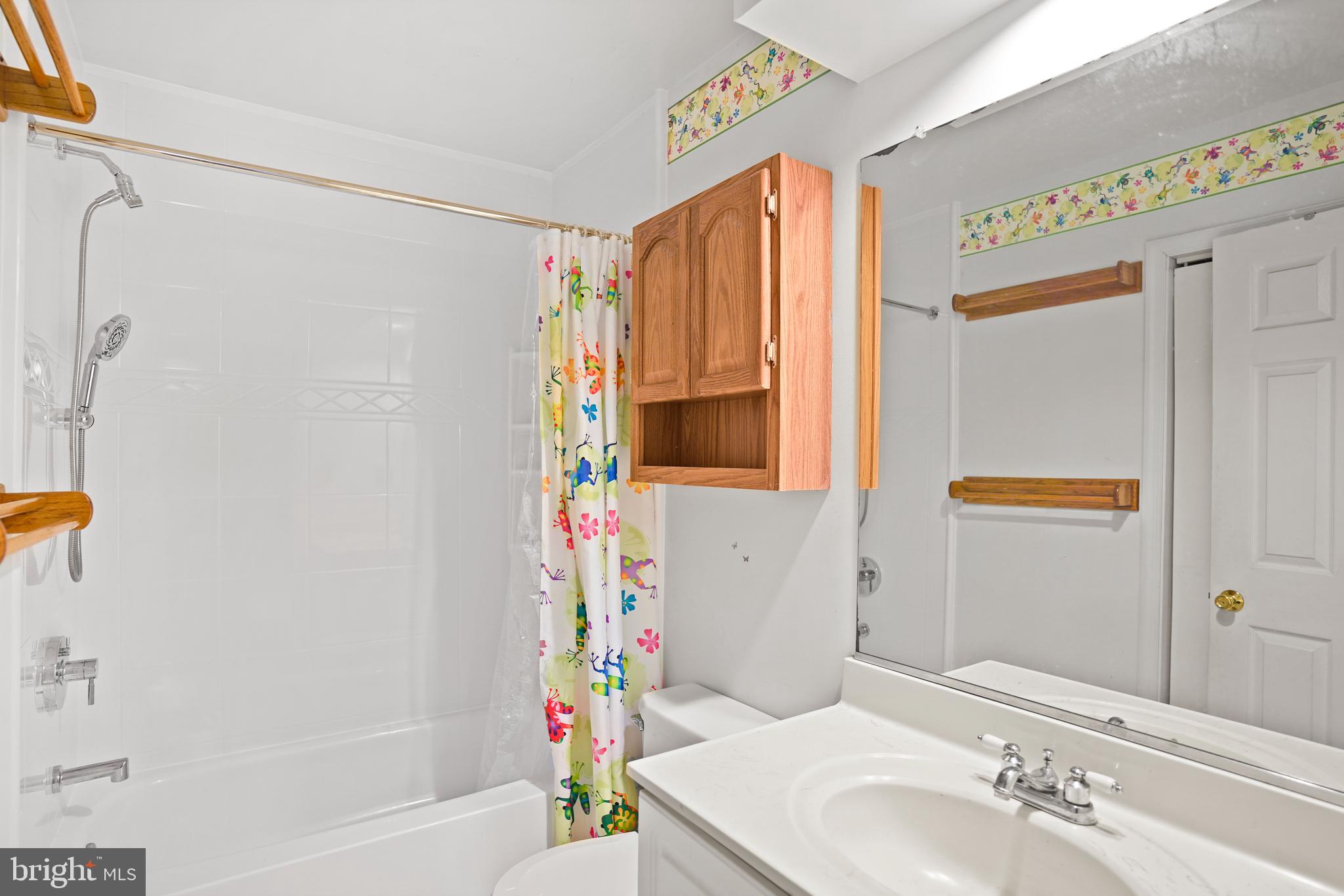 WOODFIELD VILLAGE - Residential