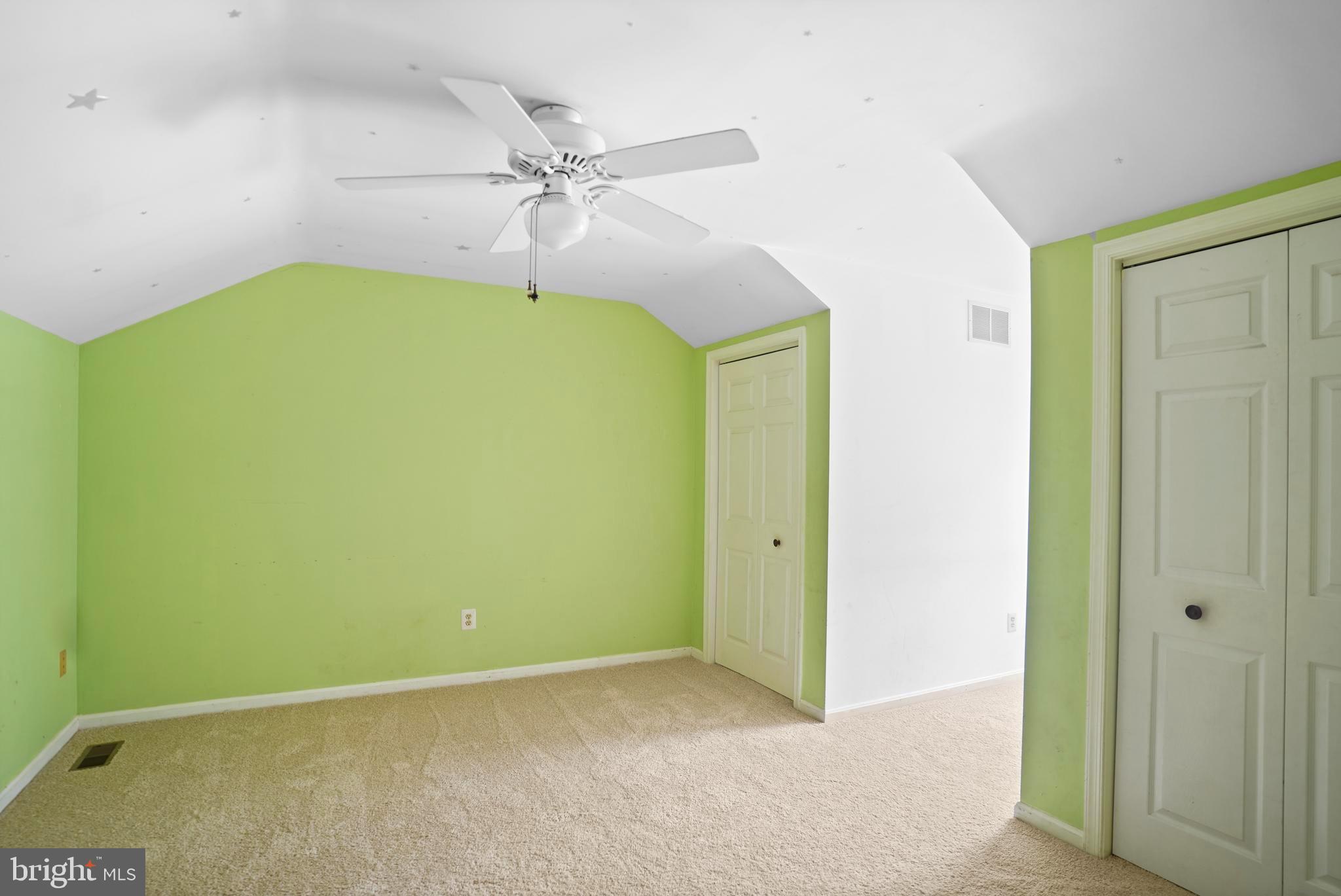 WOODFIELD VILLAGE - Residential